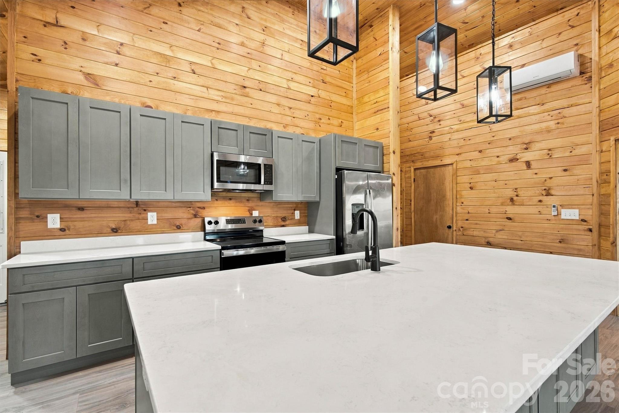 Single Family Residence at 3530 Dogwood Lane, Morganton, photo 14 of 32