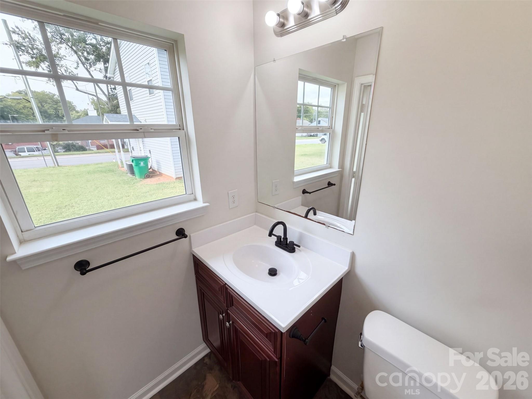 Single Family Residence at 109 Lakewood Avenue, Charlotte, photo 11 of 18