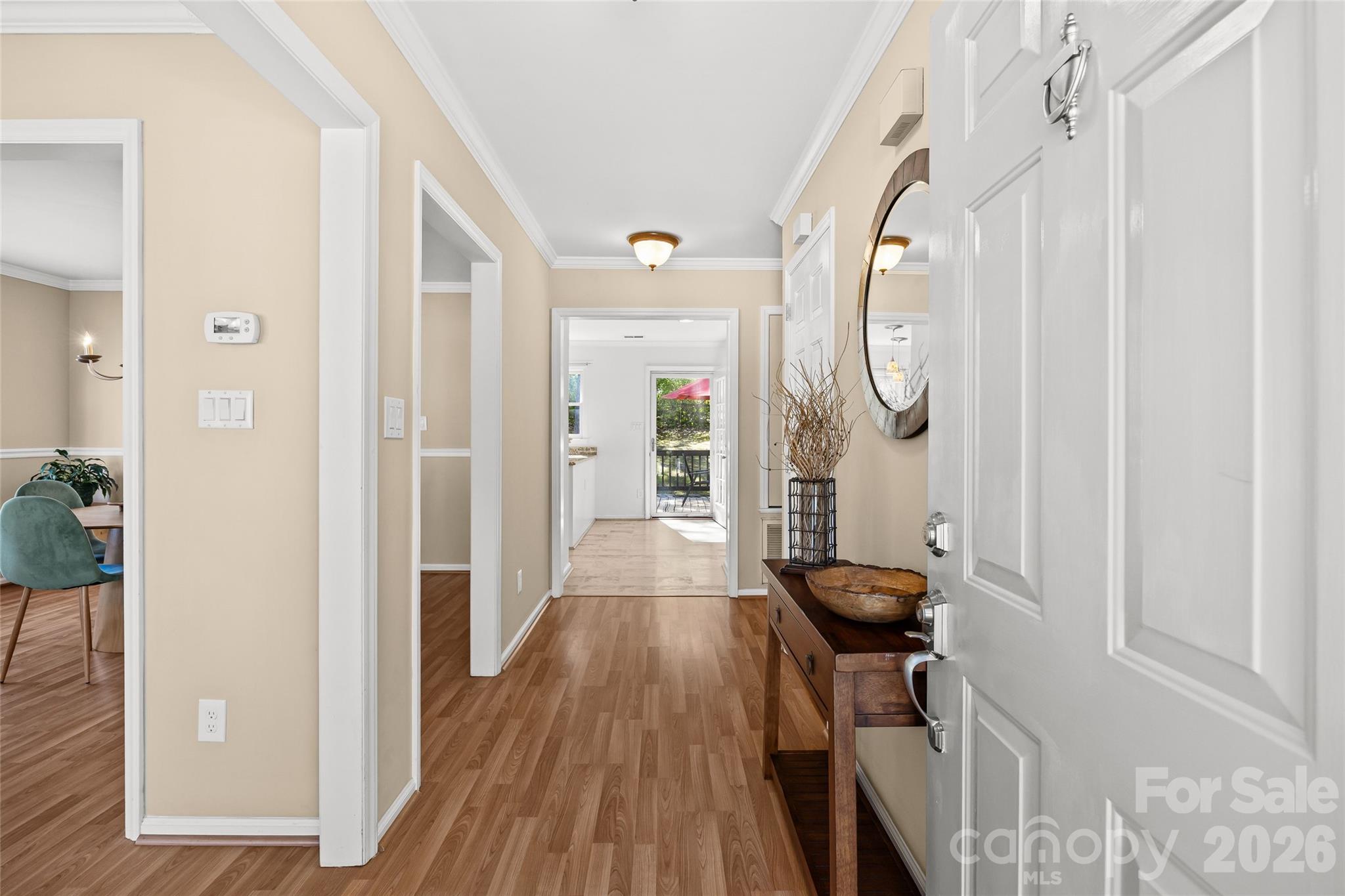 Single Family Residence at 2916 Winghaven Lane, Charlotte, photo 5 of 33