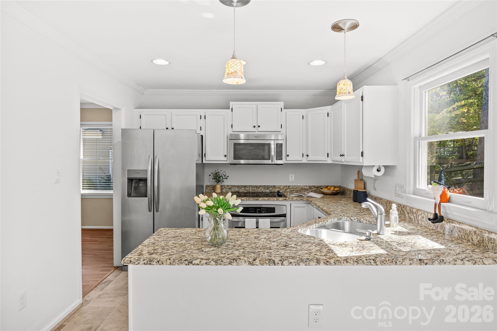 Single Family Residence at 2916 Winghaven Lane, Charlotte, photo 11 of 33