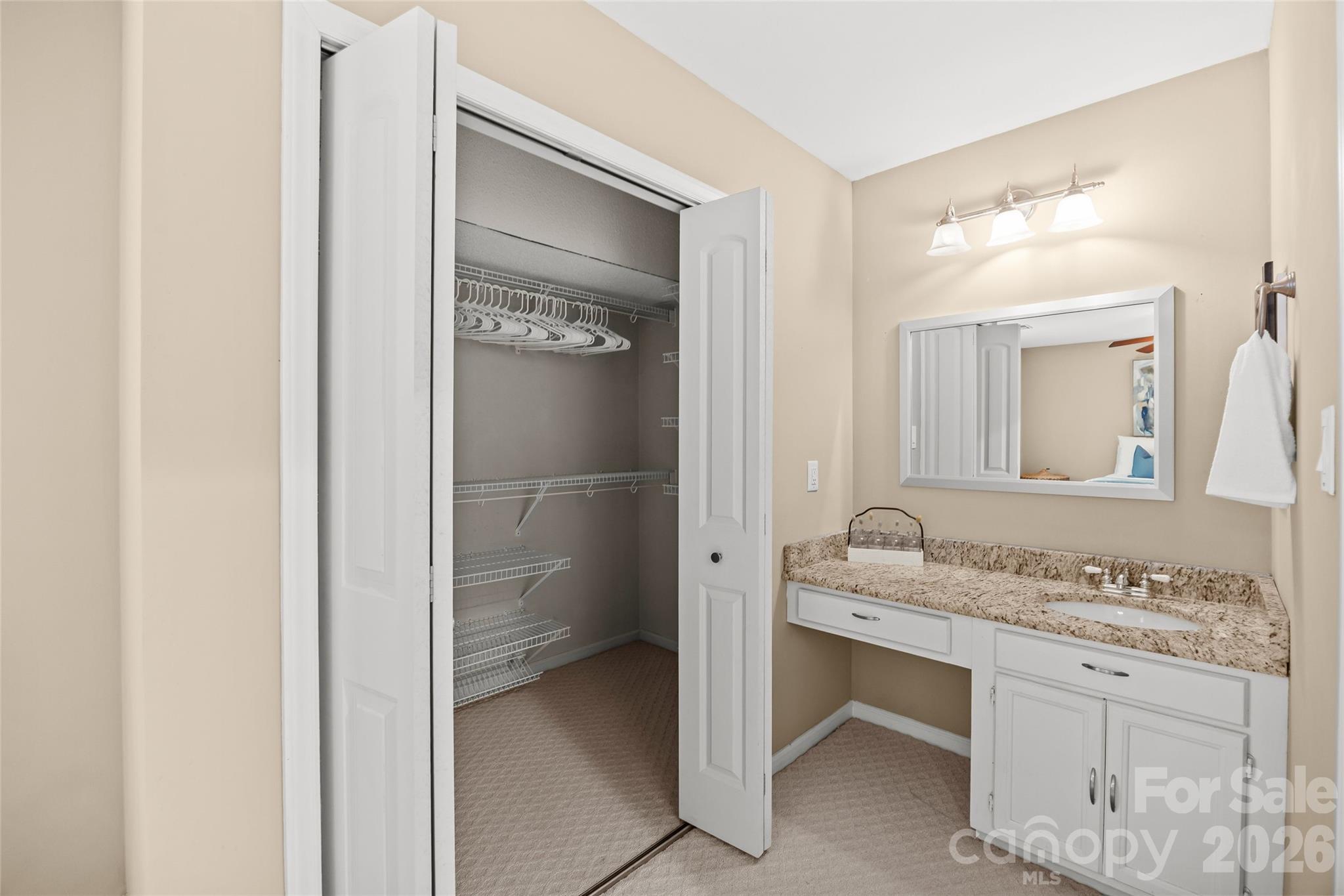 Single Family Residence at 2916 Winghaven Lane, Charlotte, photo 20 of 33