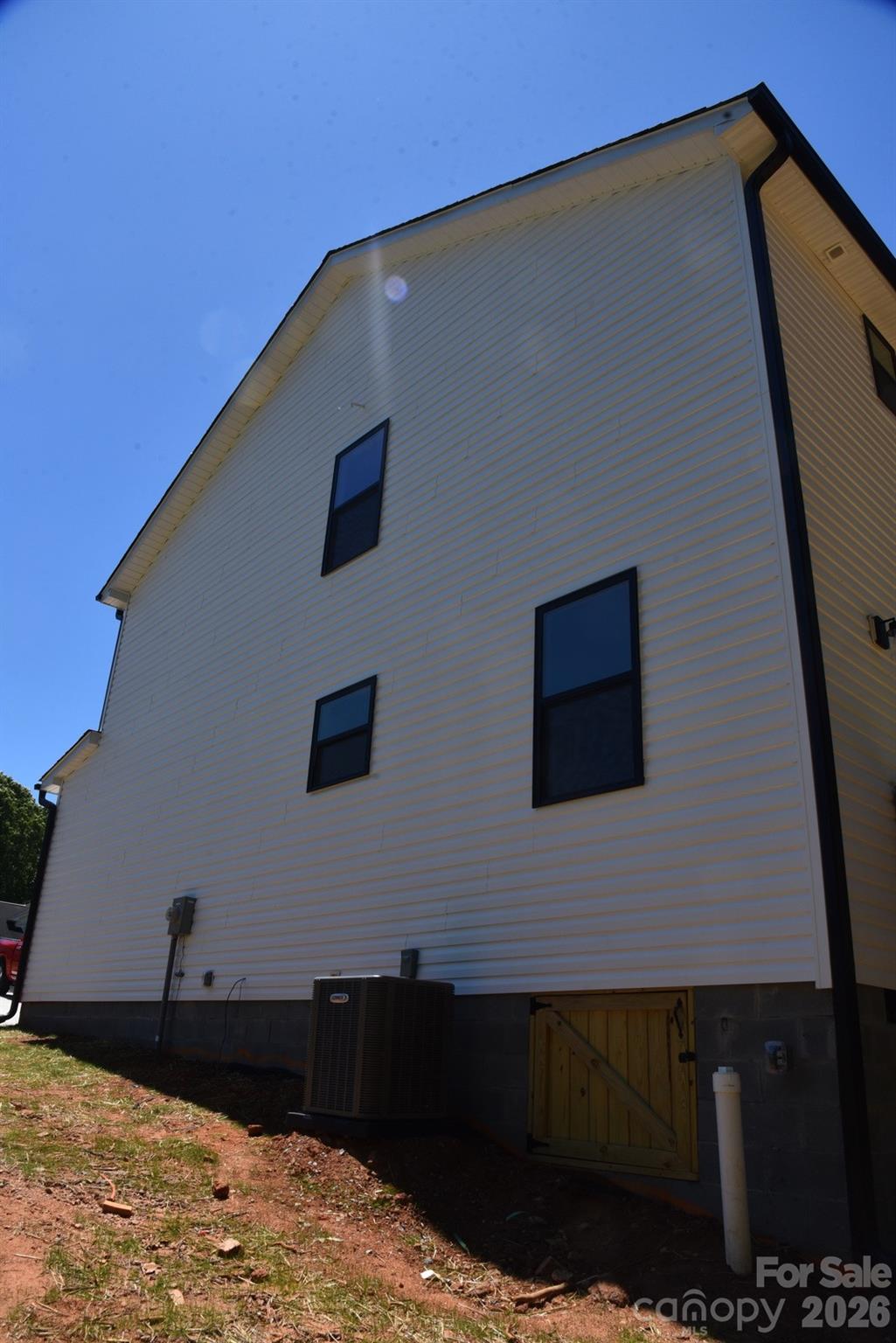 Single Family Residence at 1134 Lyndsey Brooke Court, Lincolnton, photo 4 of 42