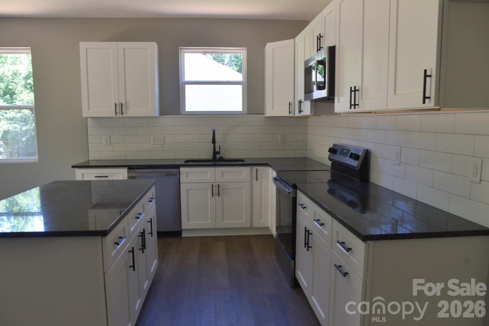 Single Family Residence at 1134 Lyndsey Brooke Court, Lincolnton, photo 7 of 42