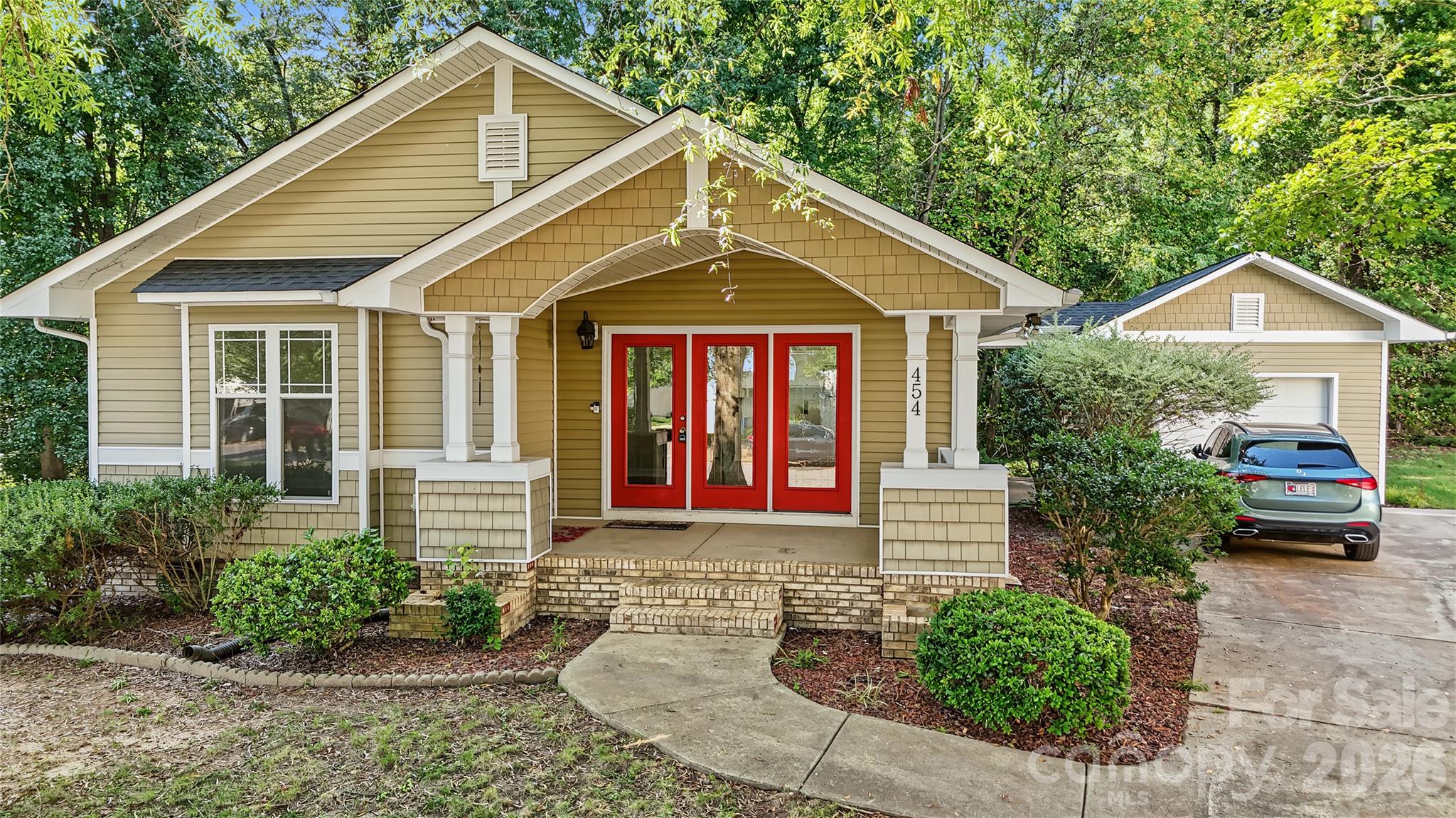 Single Family Residence at 454 Mables Court, Statesville, photo 4 of 46