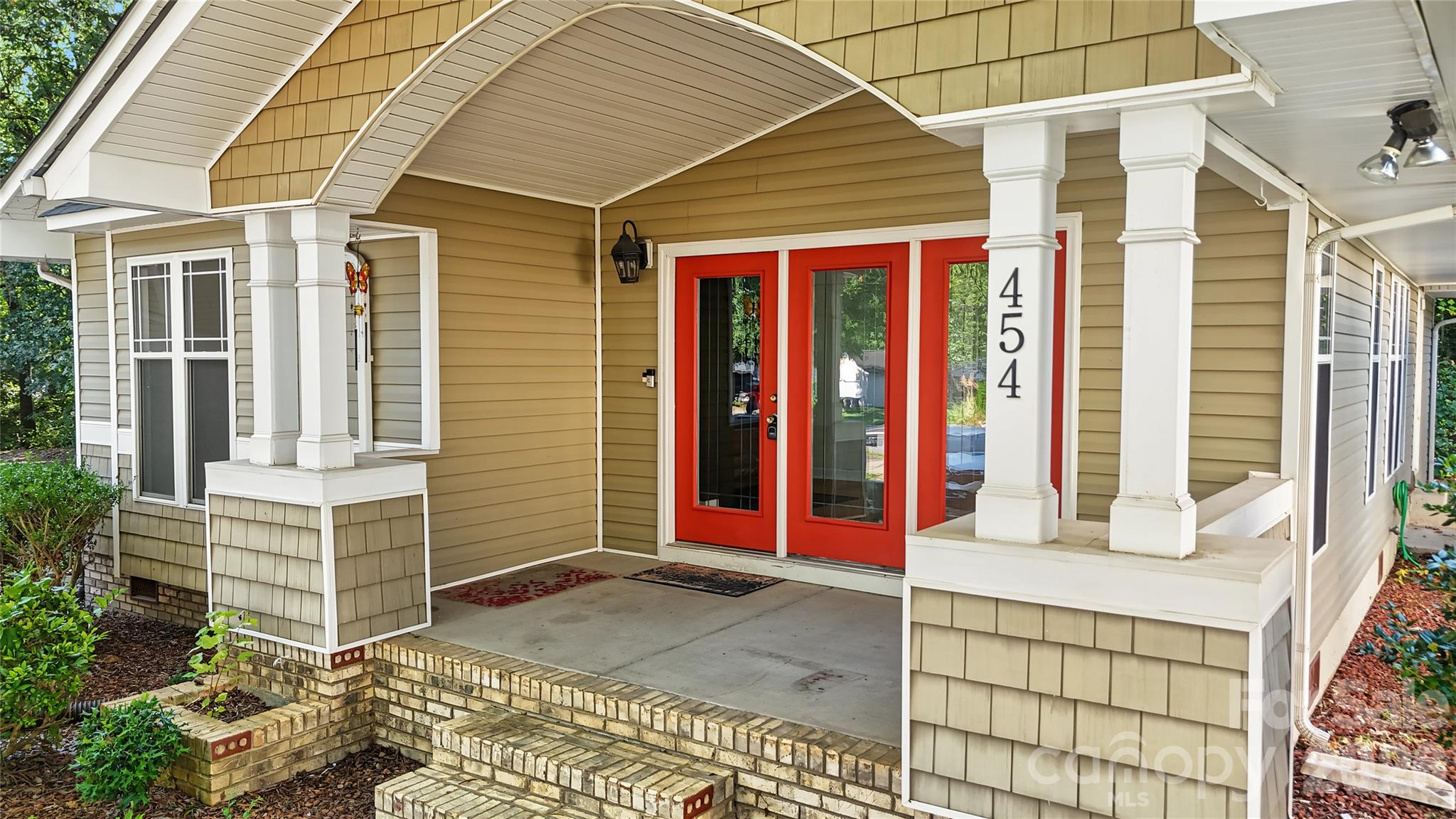 Single Family Residence at 454 Mables Court, Statesville, photo 5 of 46
