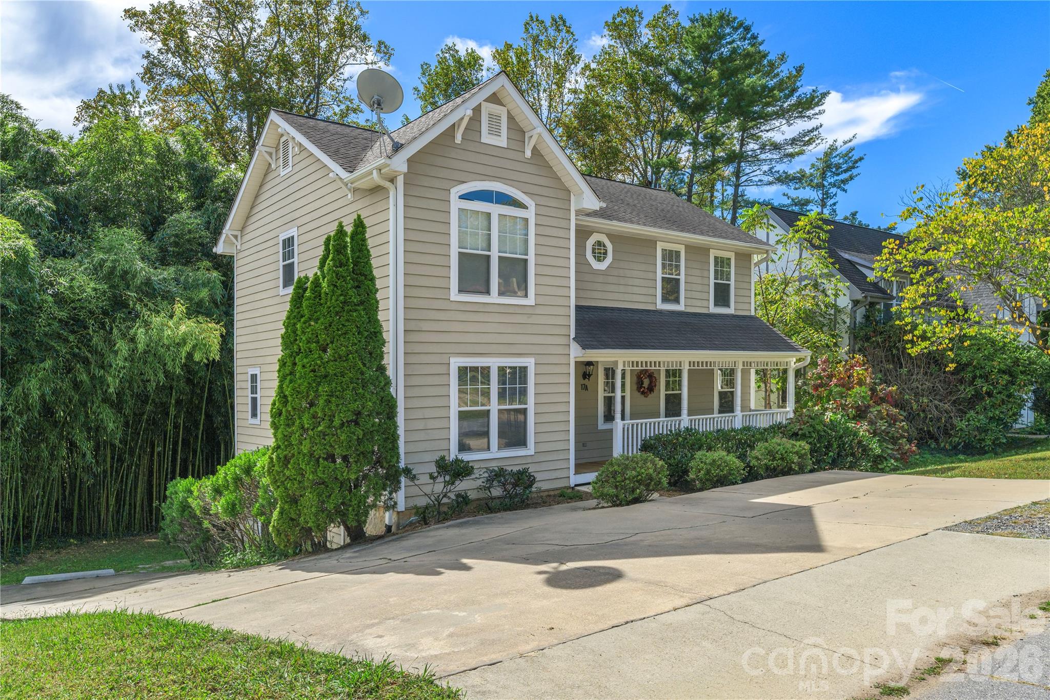 Single Family Residence at 17 Sheridan Road, Asheville