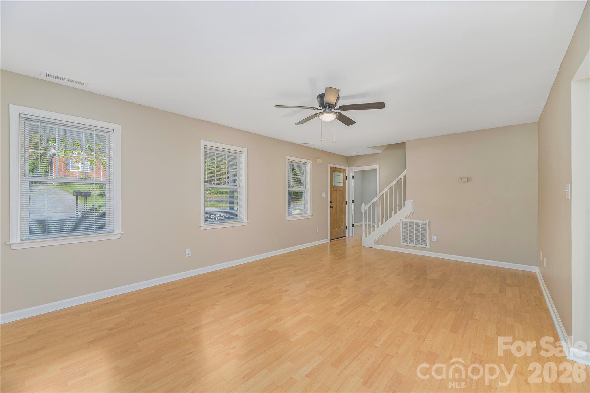 Single Family Residence at 17 Sheridan Road, Asheville, photo 6 of 44
