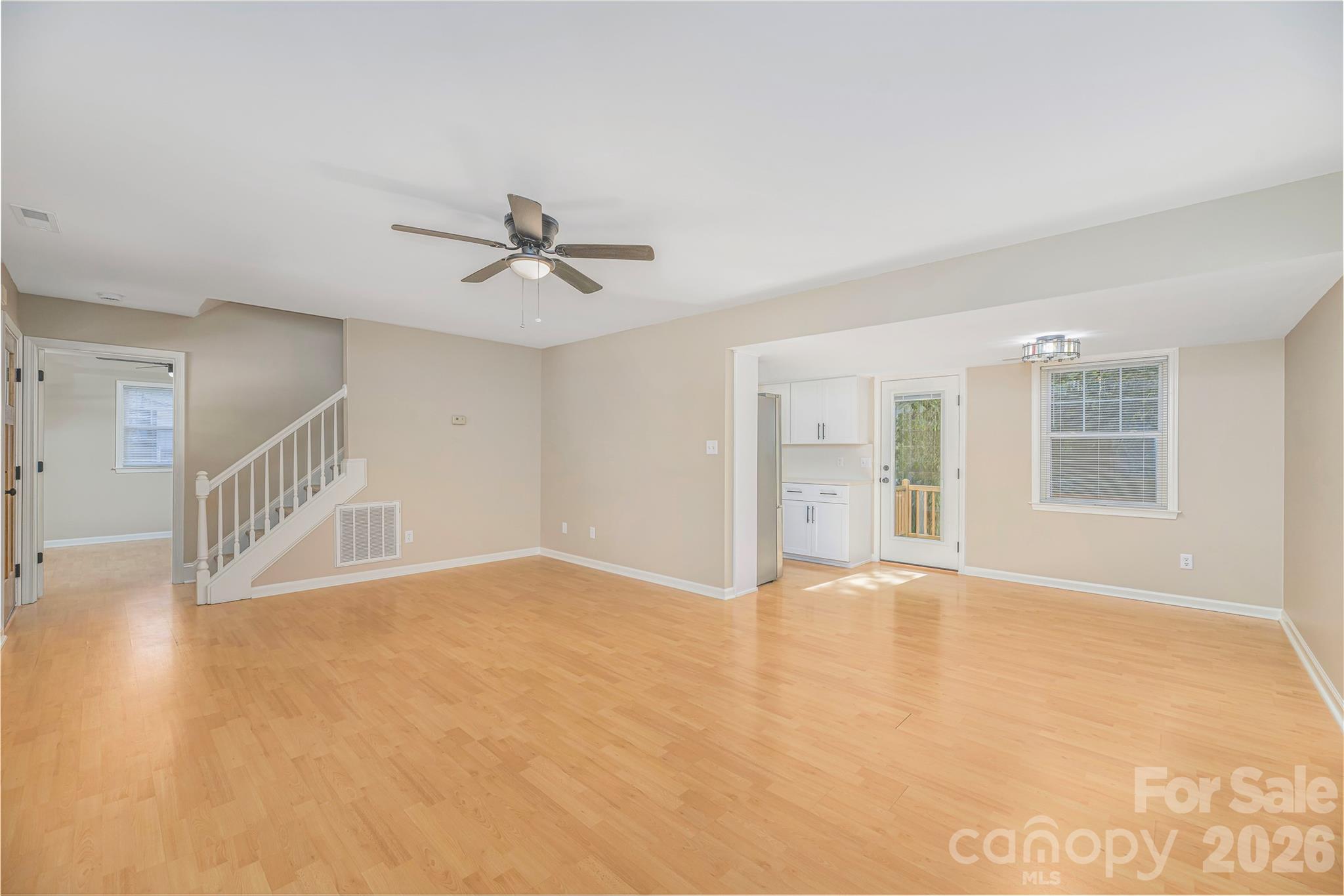 Single Family Residence at 17 Sheridan Road, Asheville, photo 8 of 44