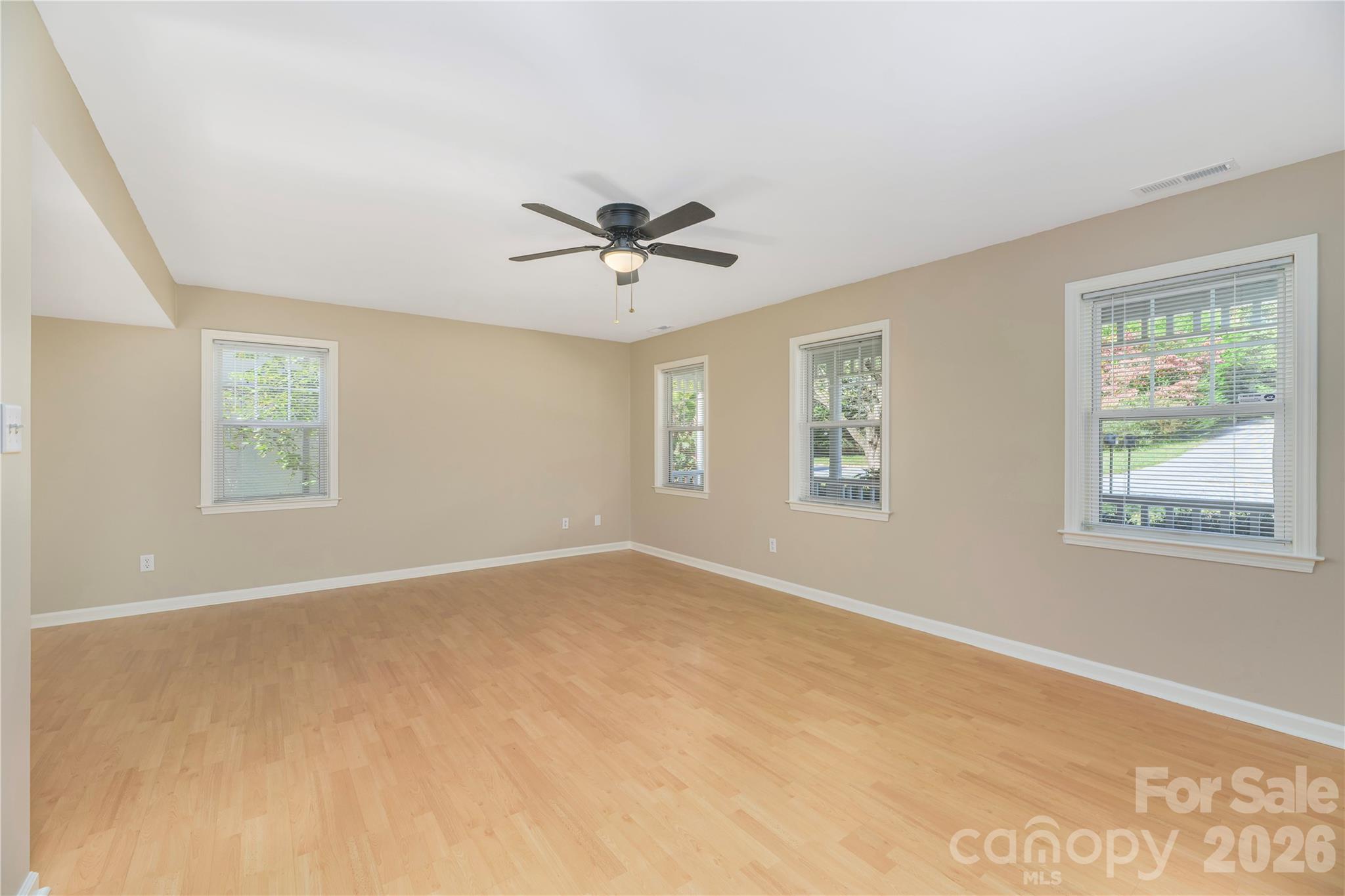 Single Family Residence at 17 Sheridan Road, Asheville, photo 9 of 44