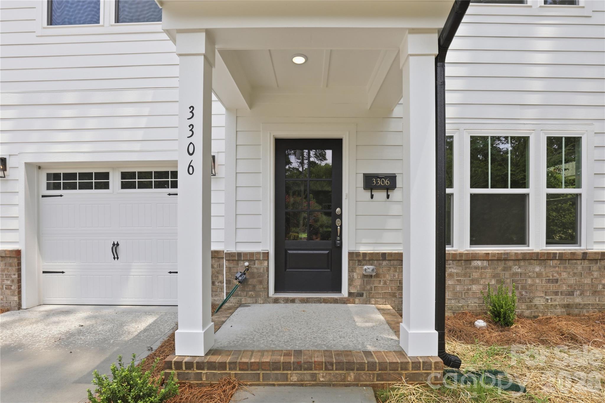 Townhouse at 3306 Campbell Drive, Charlotte, photo 3 of 29