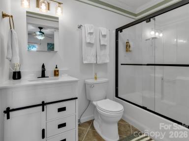 Townhouse at 927 Henry Dingus Way, Maggie Valley, photo 11 of 27
