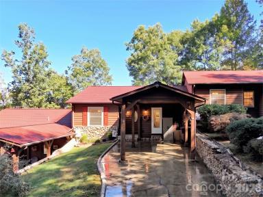 Townhouse at 927 Henry Dingus Way, Maggie Valley, photo 19 of 27