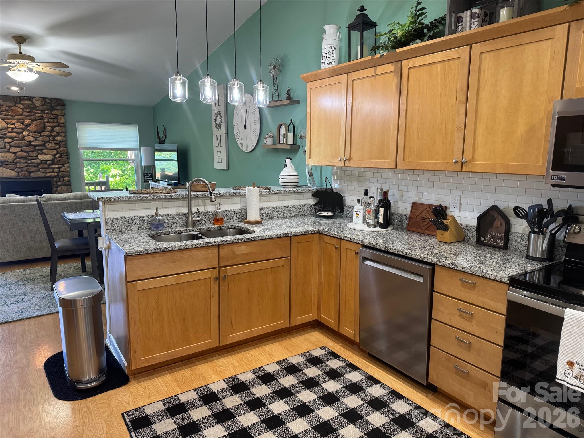 Townhouse at 927 Henry Dingus Way, Maggie Valley, photo 25 of 27