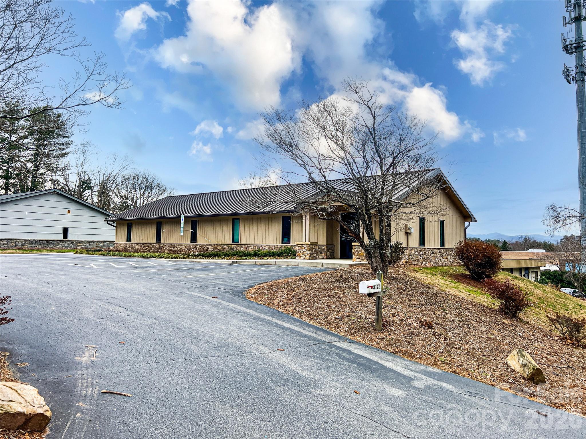 Office at 3175 Sweeten Creek Road, Asheville, photo 6 of 16