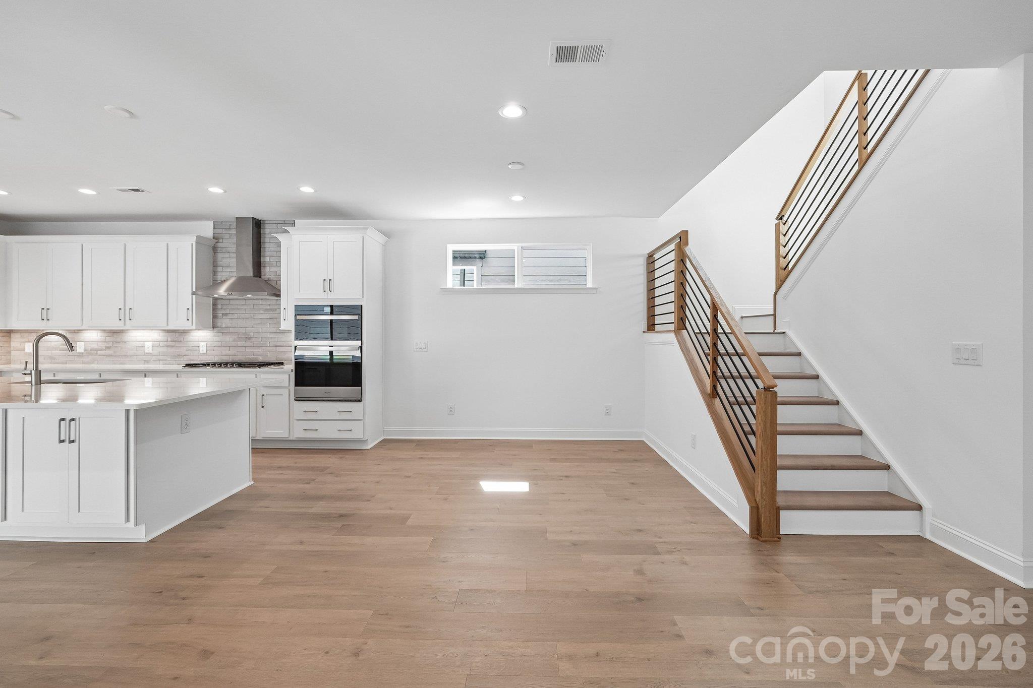 Dining - 15625 Northcross Drive, Huntersville