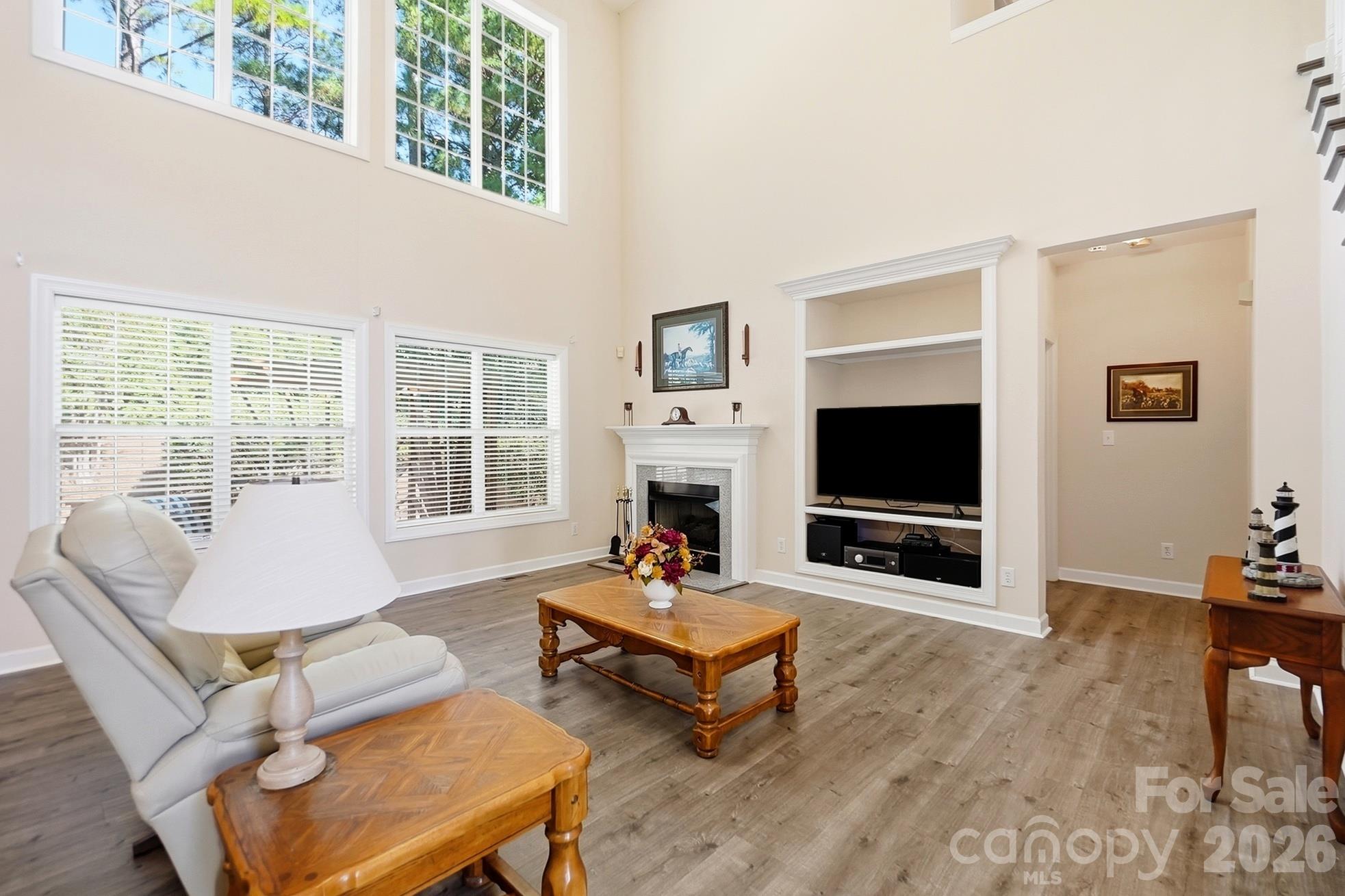 Single Family Residence at 11438 McGinns Trace Court, Charlotte, photo 5 of 43