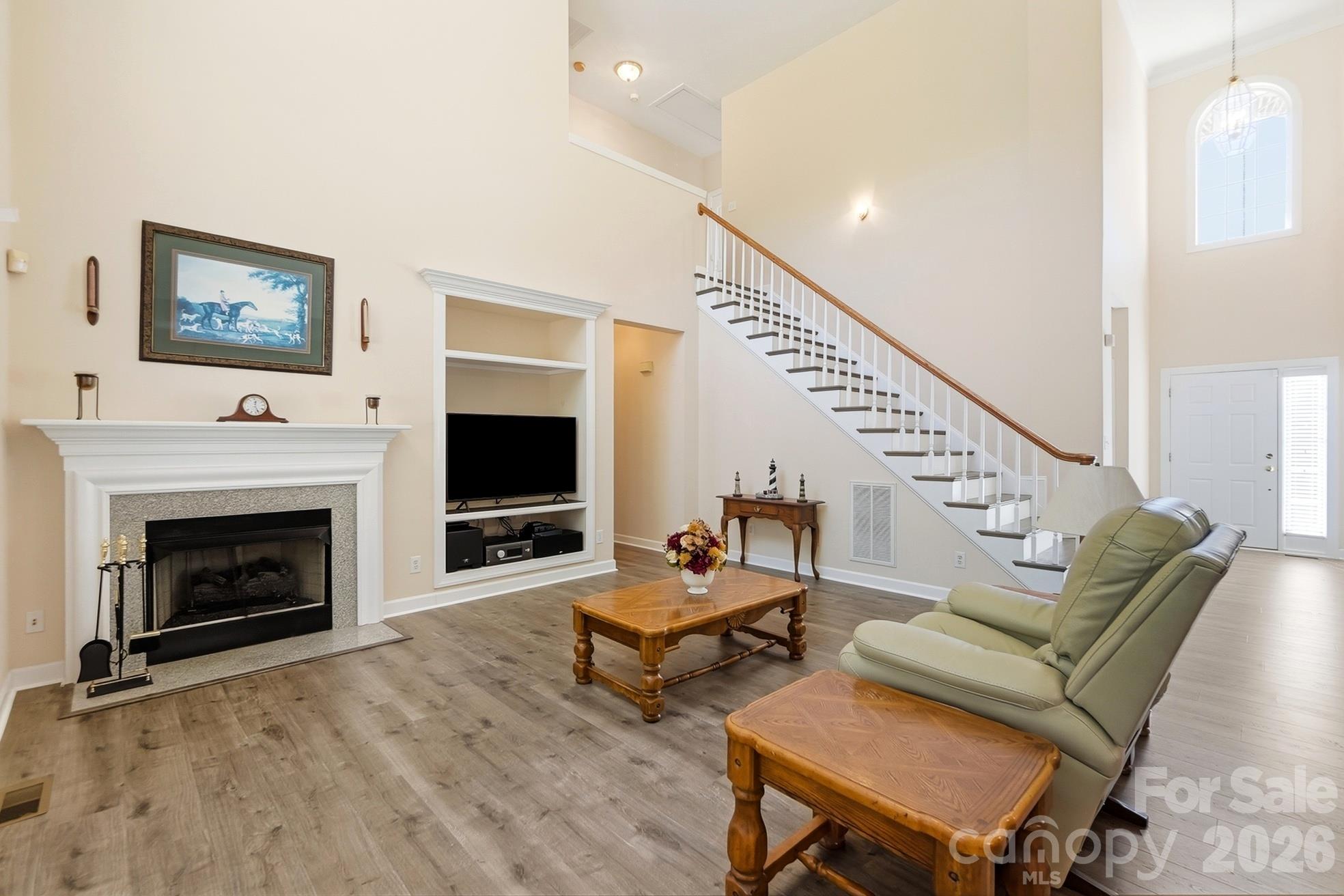 Single Family Residence at 11438 McGinns Trace Court, Charlotte, photo 6 of 43