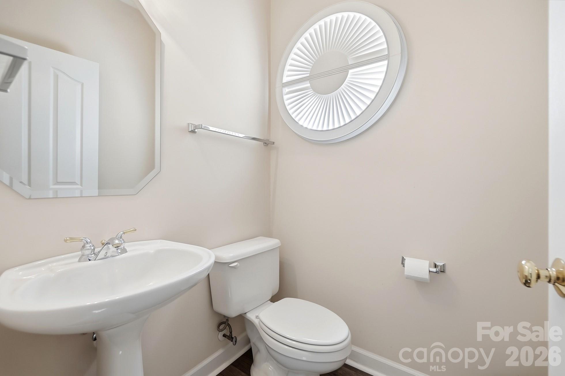 Single Family Residence at 11438 McGinns Trace Court, Charlotte, photo 16 of 43