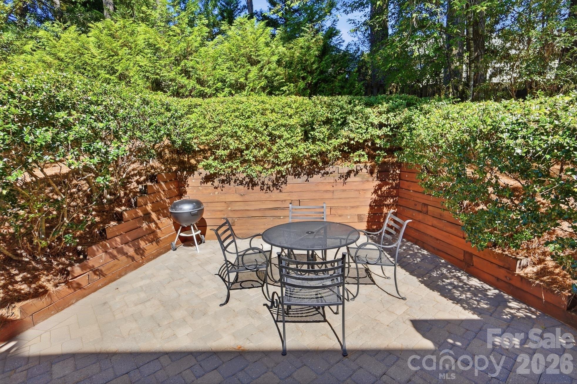 Single Family Residence at 11438 McGinns Trace Court, Charlotte, photo 37 of 43