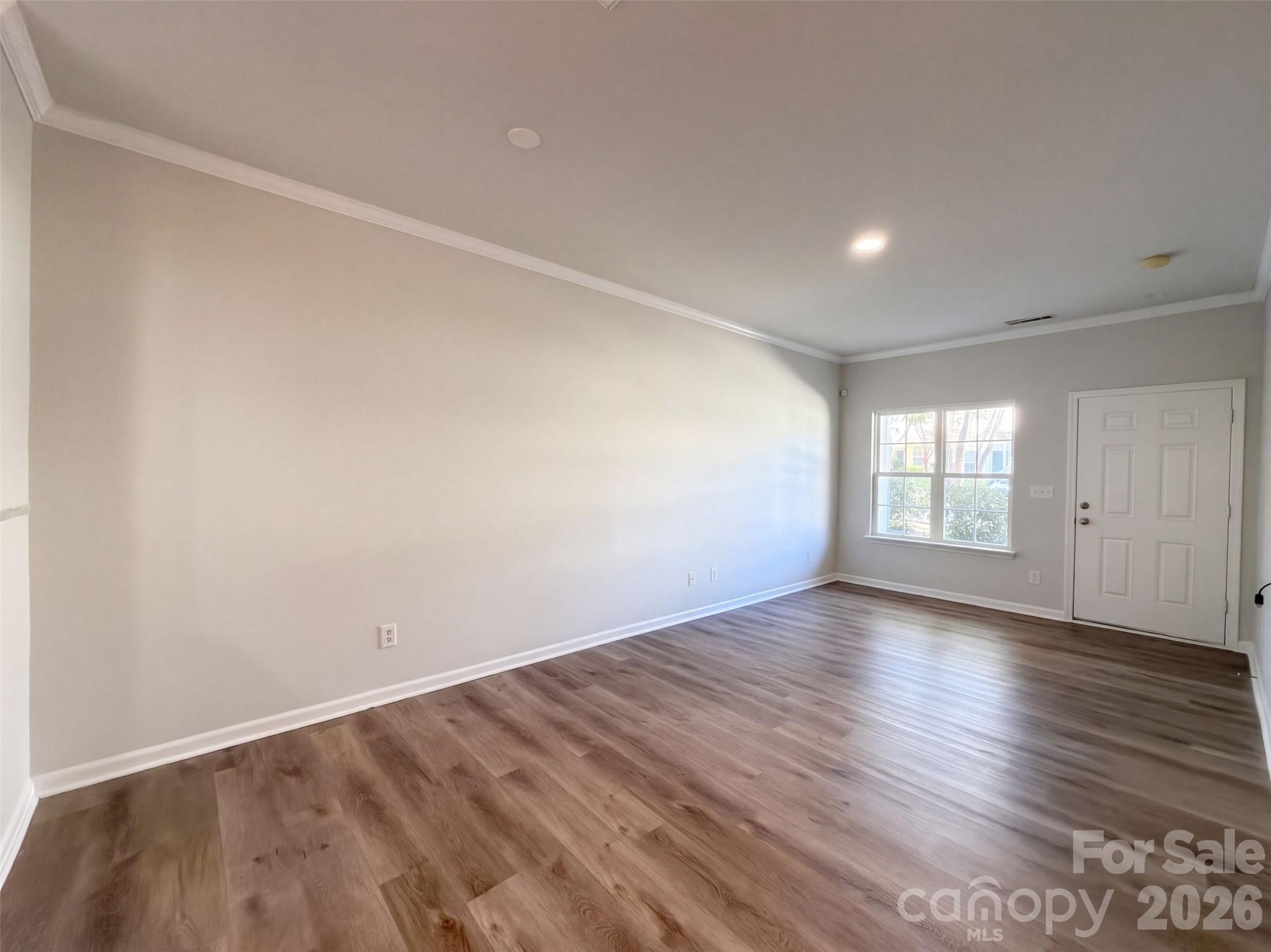 Townhouse at 13927 Singleleaf Lane, Charlotte, photo 3 of 20