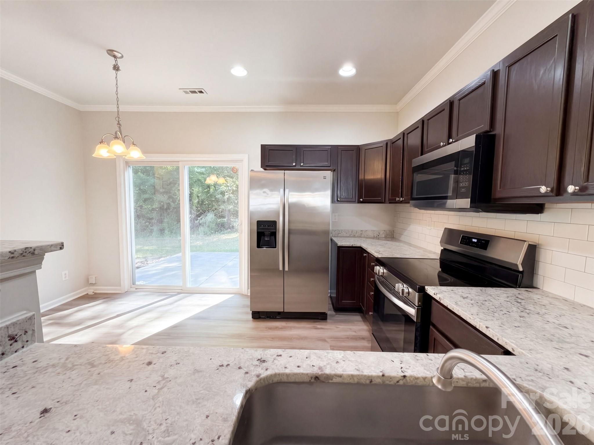 Townhouse at 13927 Singleleaf Lane, Charlotte, photo 7 of 20
