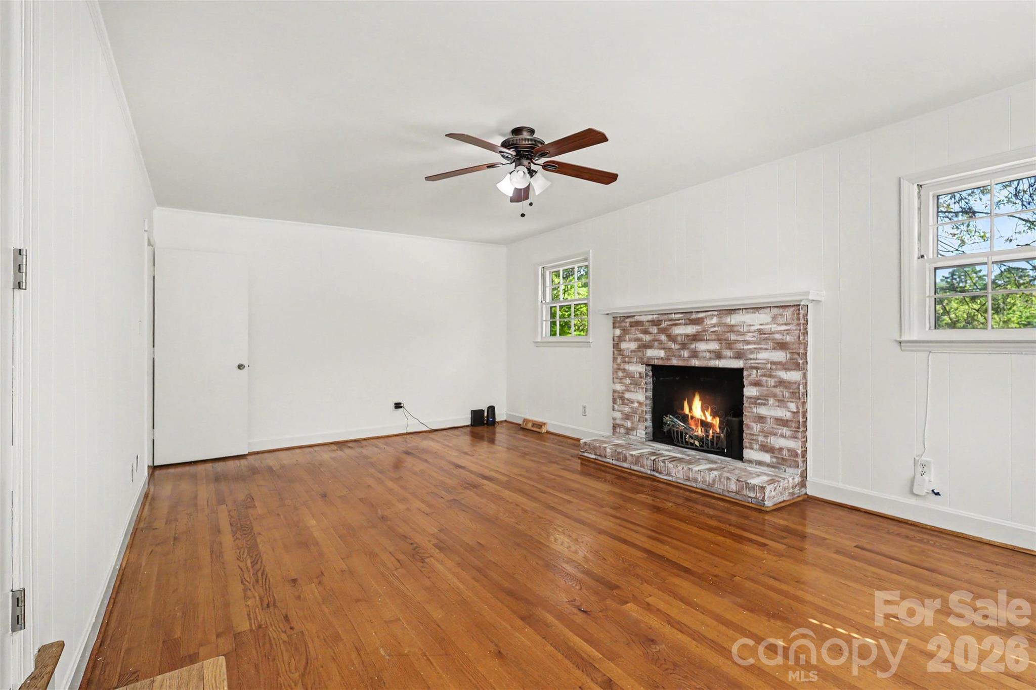 Single Family Residence at 833 Archdale Drive, Charlotte, photo 13 of 38