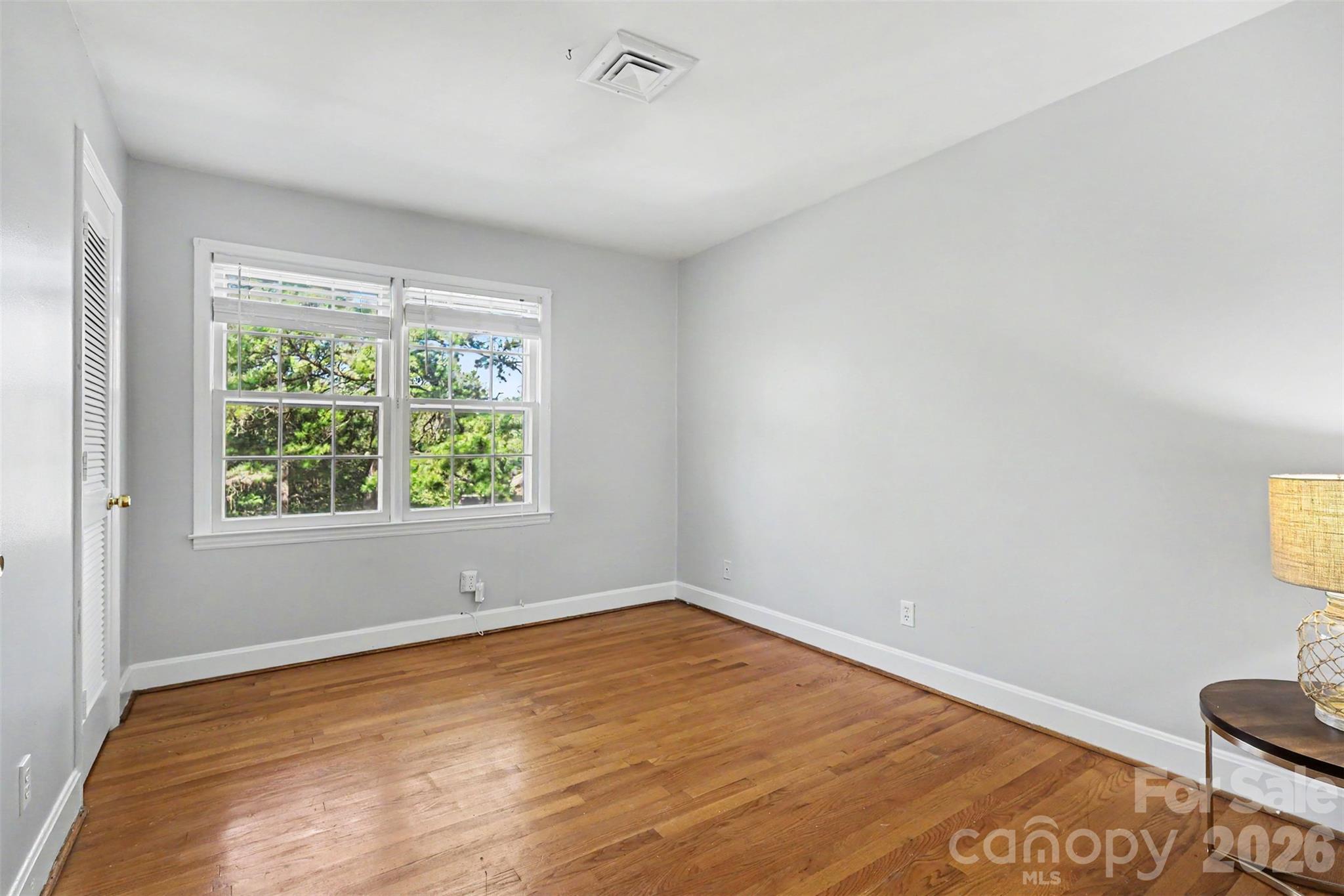 Single Family Residence at 833 Archdale Drive, Charlotte, photo 27 of 38