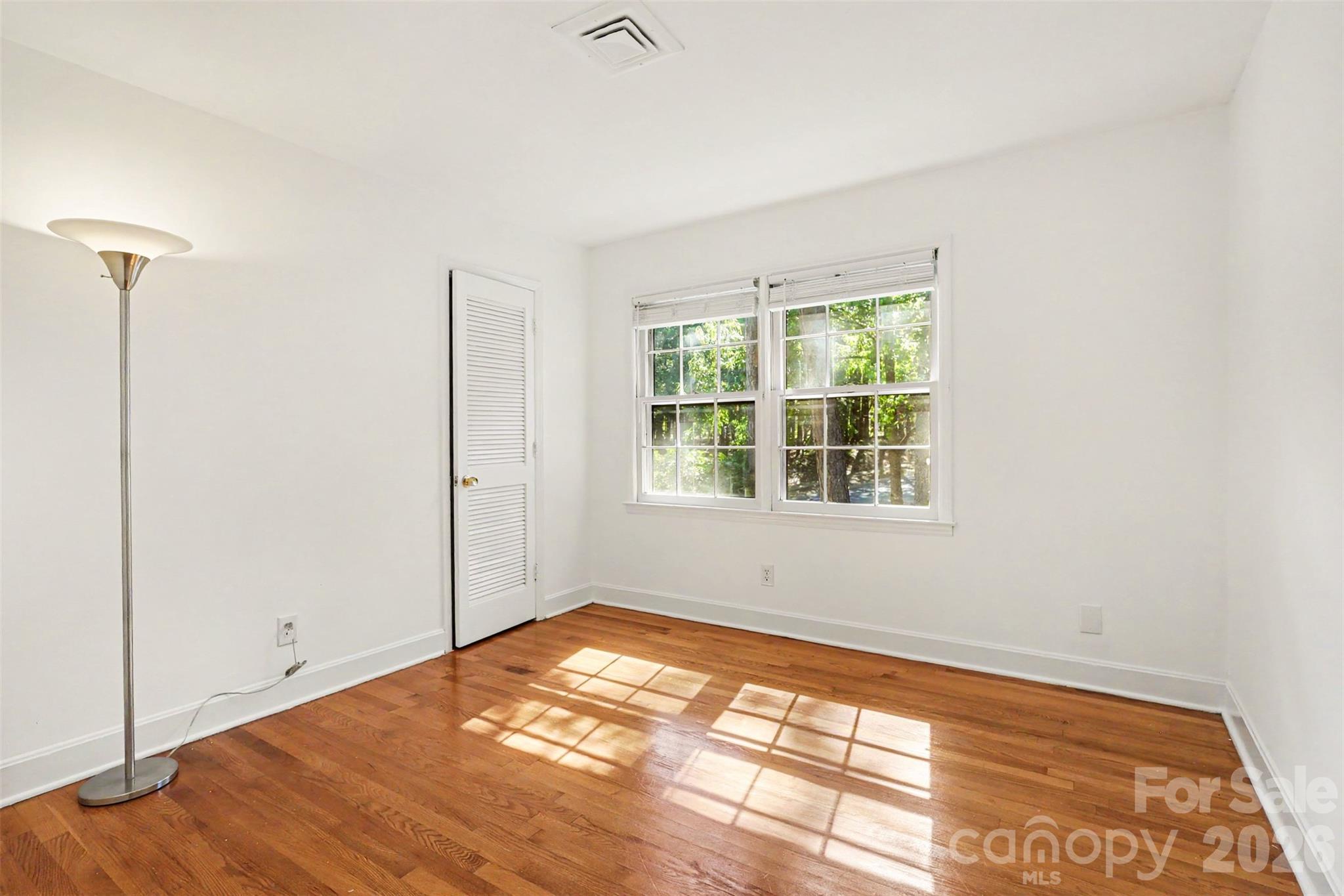 Single Family Residence at 833 Archdale Drive, Charlotte, photo 28 of 38