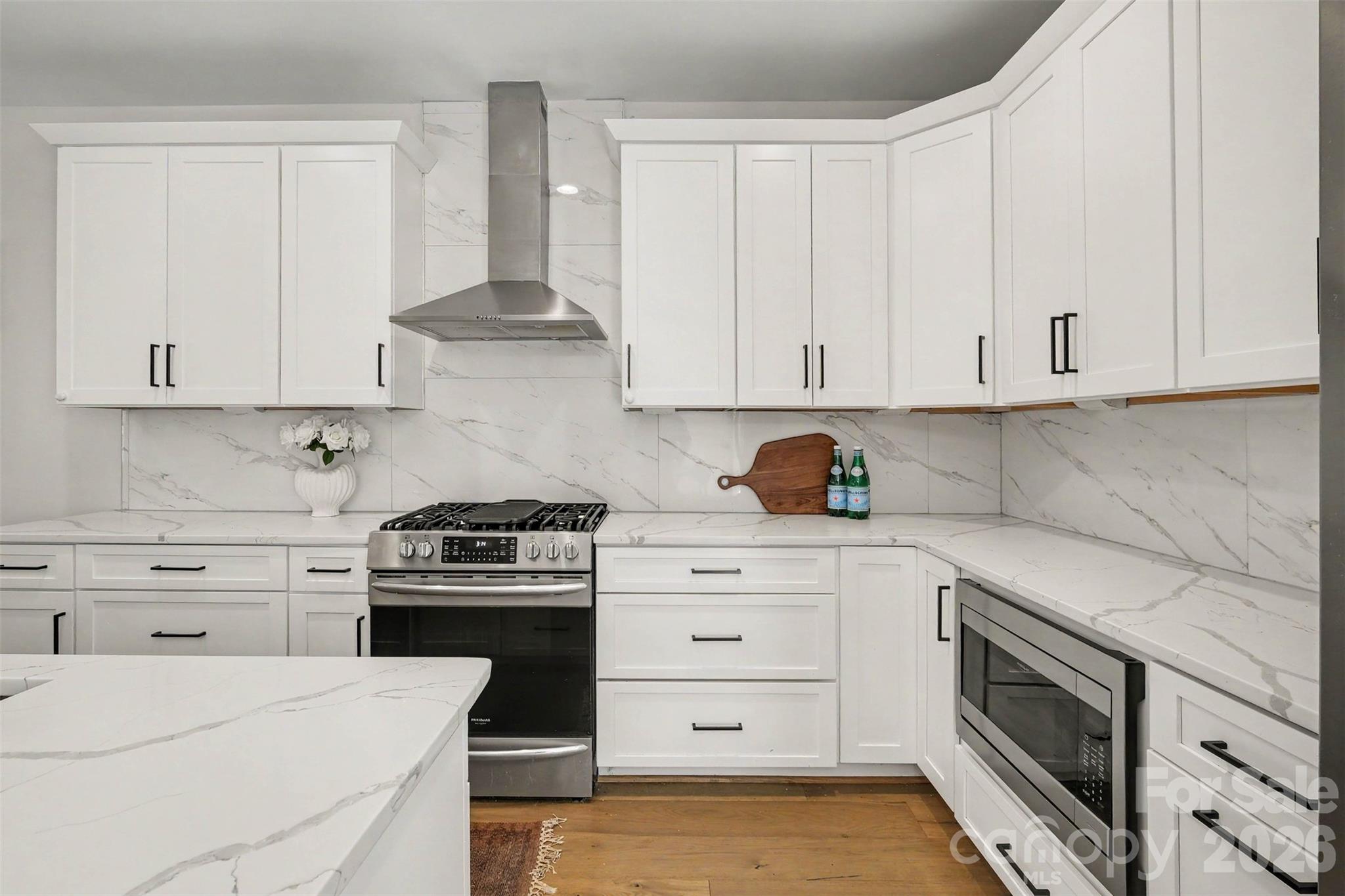 Townhouse at 1713 Mimosa Avenue, Charlotte, photo 10 of 39