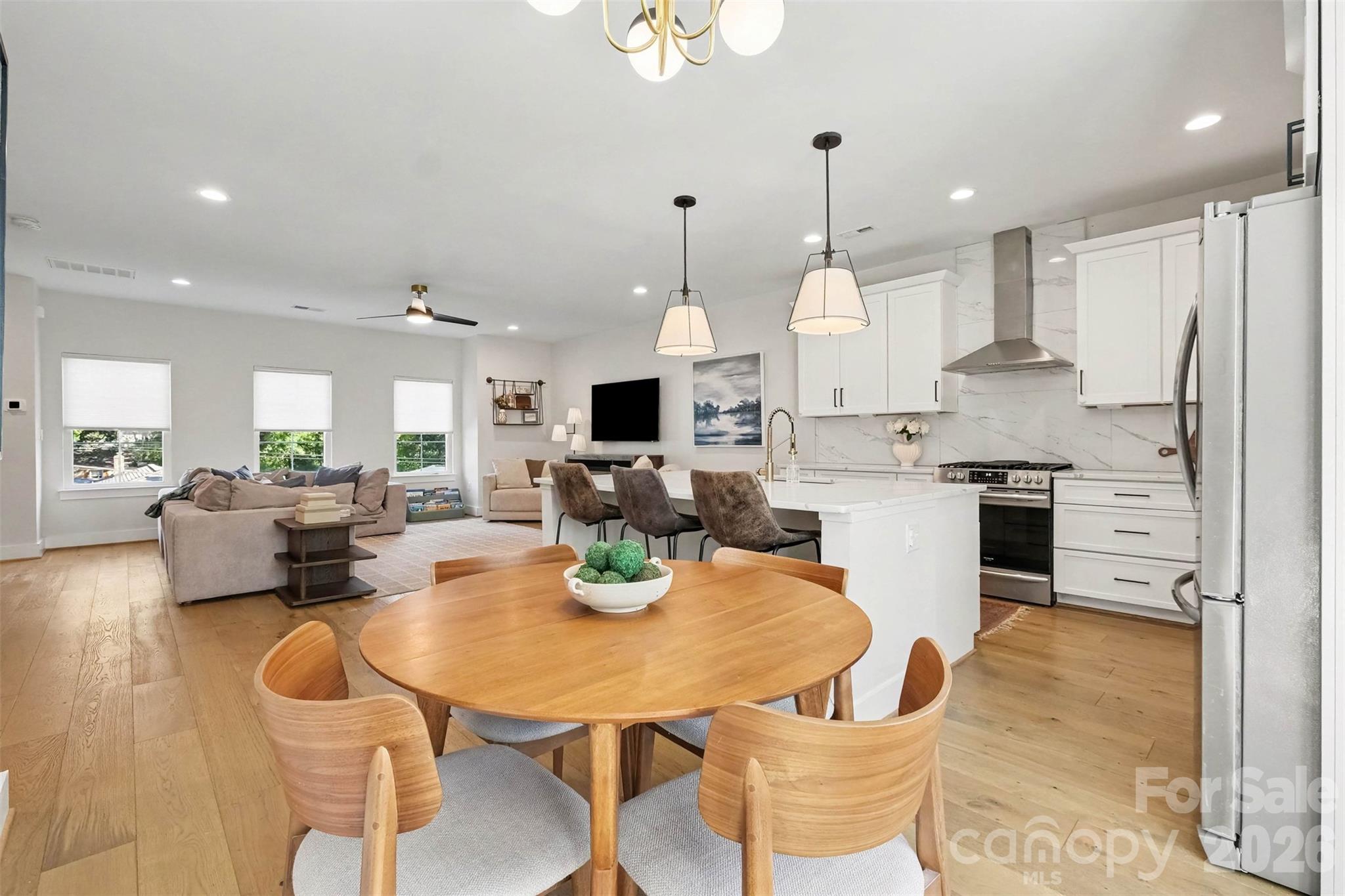Townhouse at 1713 Mimosa Avenue, Charlotte, photo 12 of 39