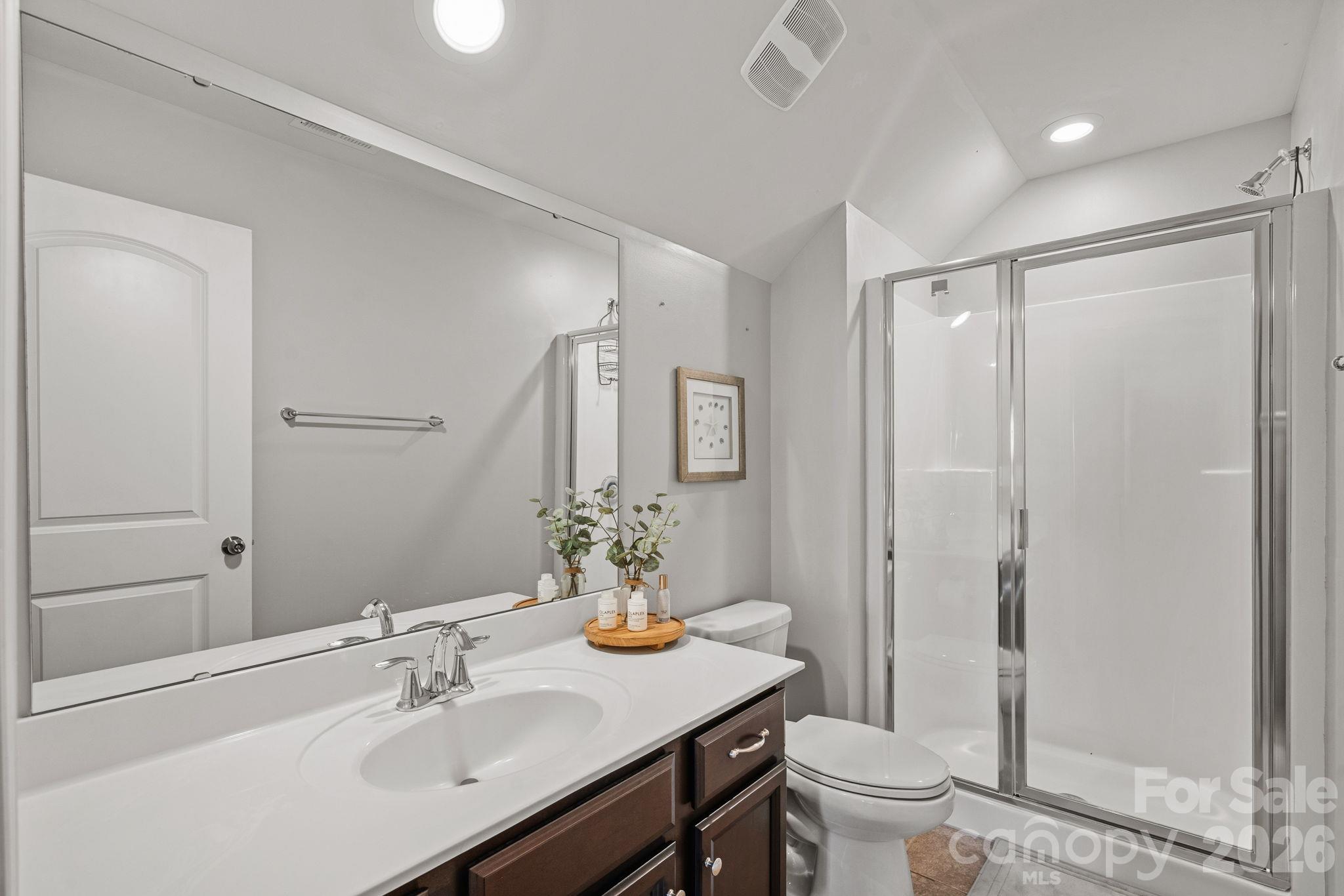 Bathroom 3 - 9325 Beecroft Valley Drive, Huntersville