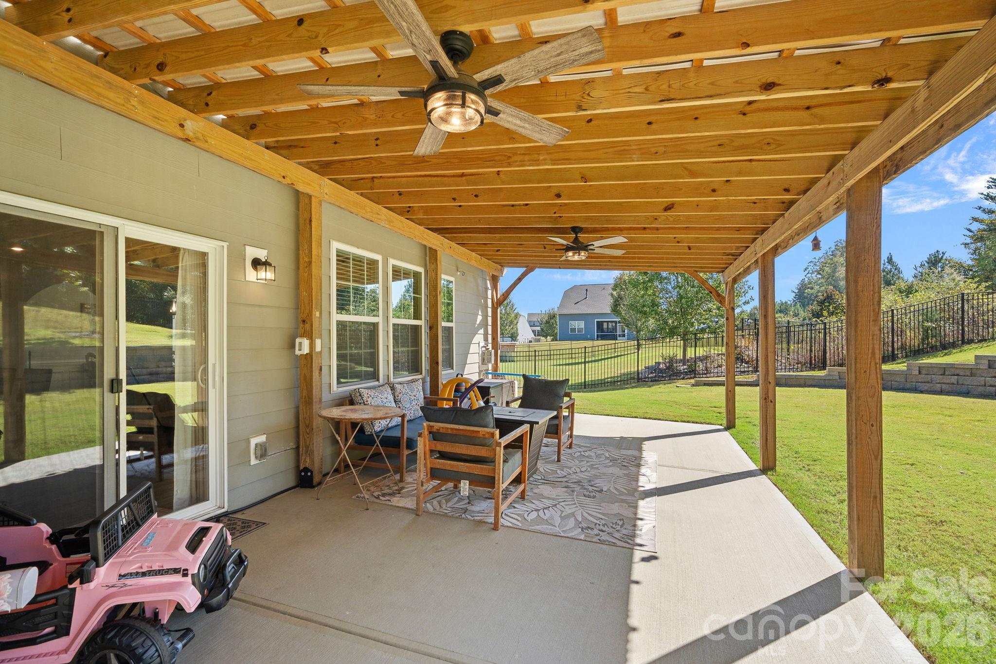 Single Family Residence at 9325 Beecroft Valley Drive, Huntersville, photo 35 of 41