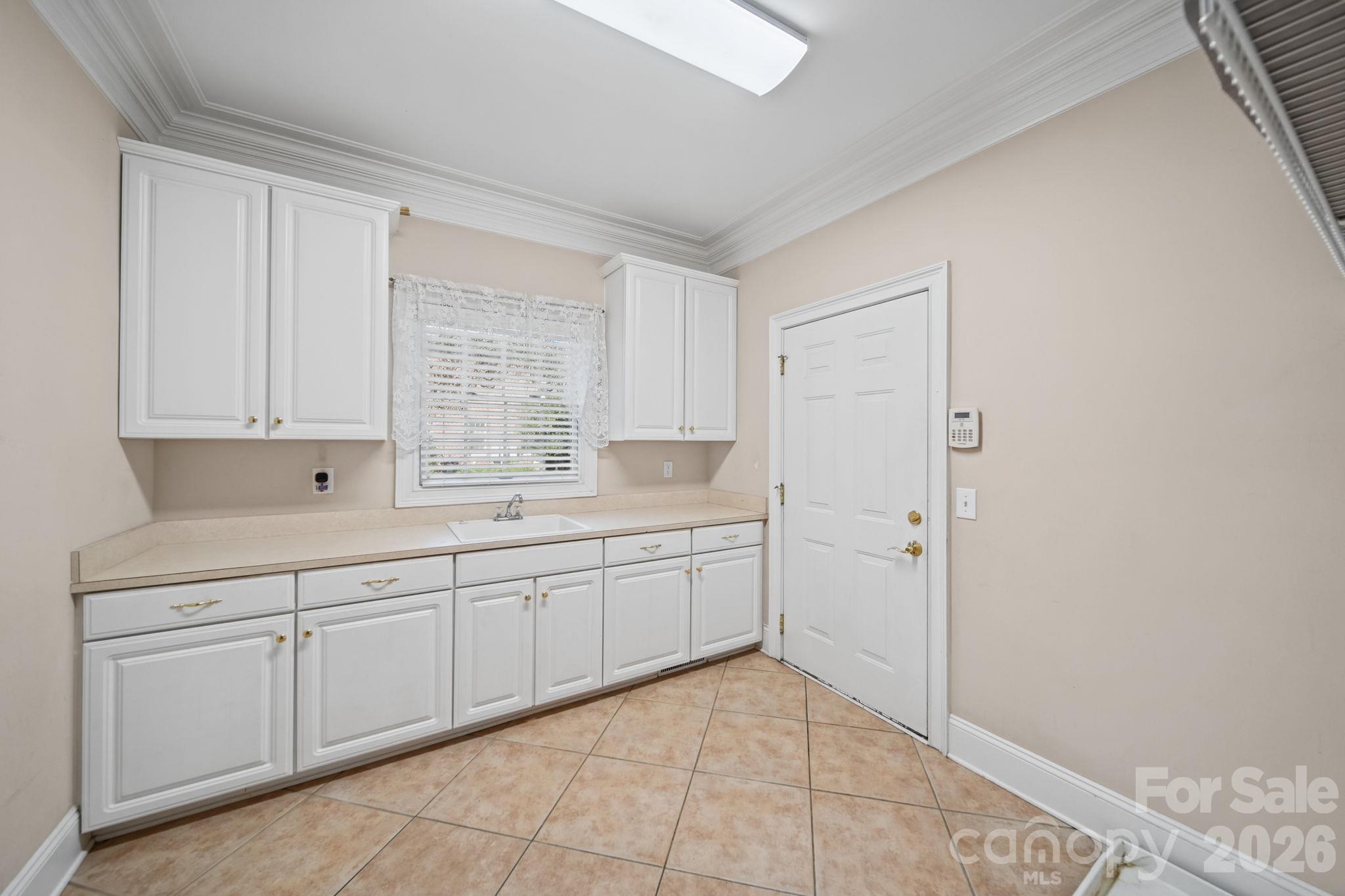 Laundry Room Main Level - 2793 Harlinsdale Drive, Rock Hill