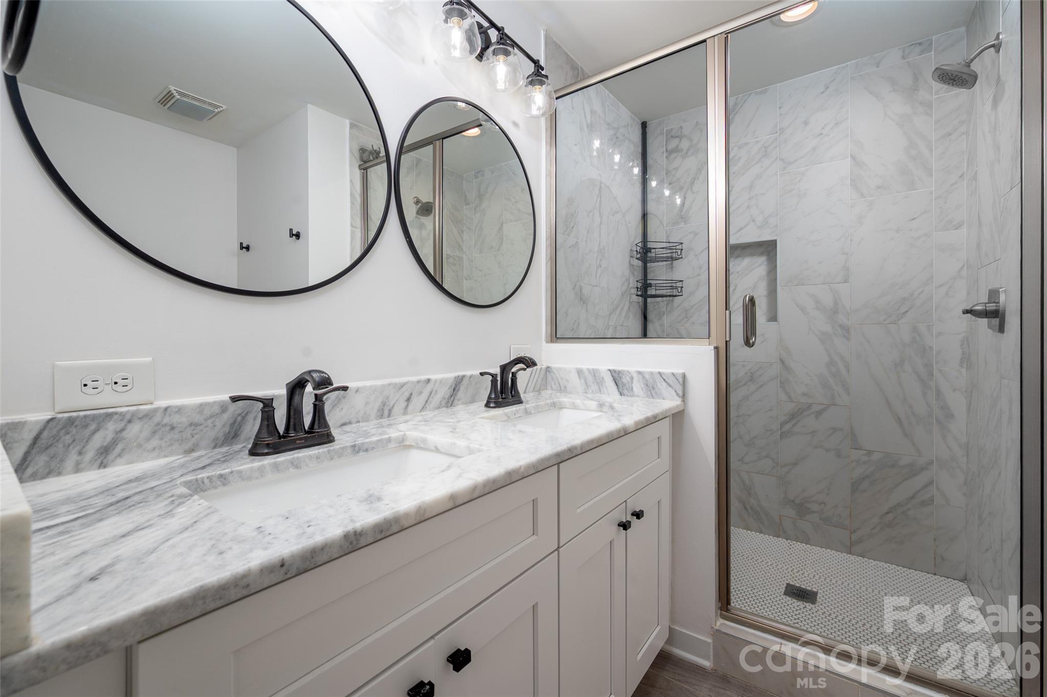 Beautifully updated - 4238 Dowling Drive, Charlotte