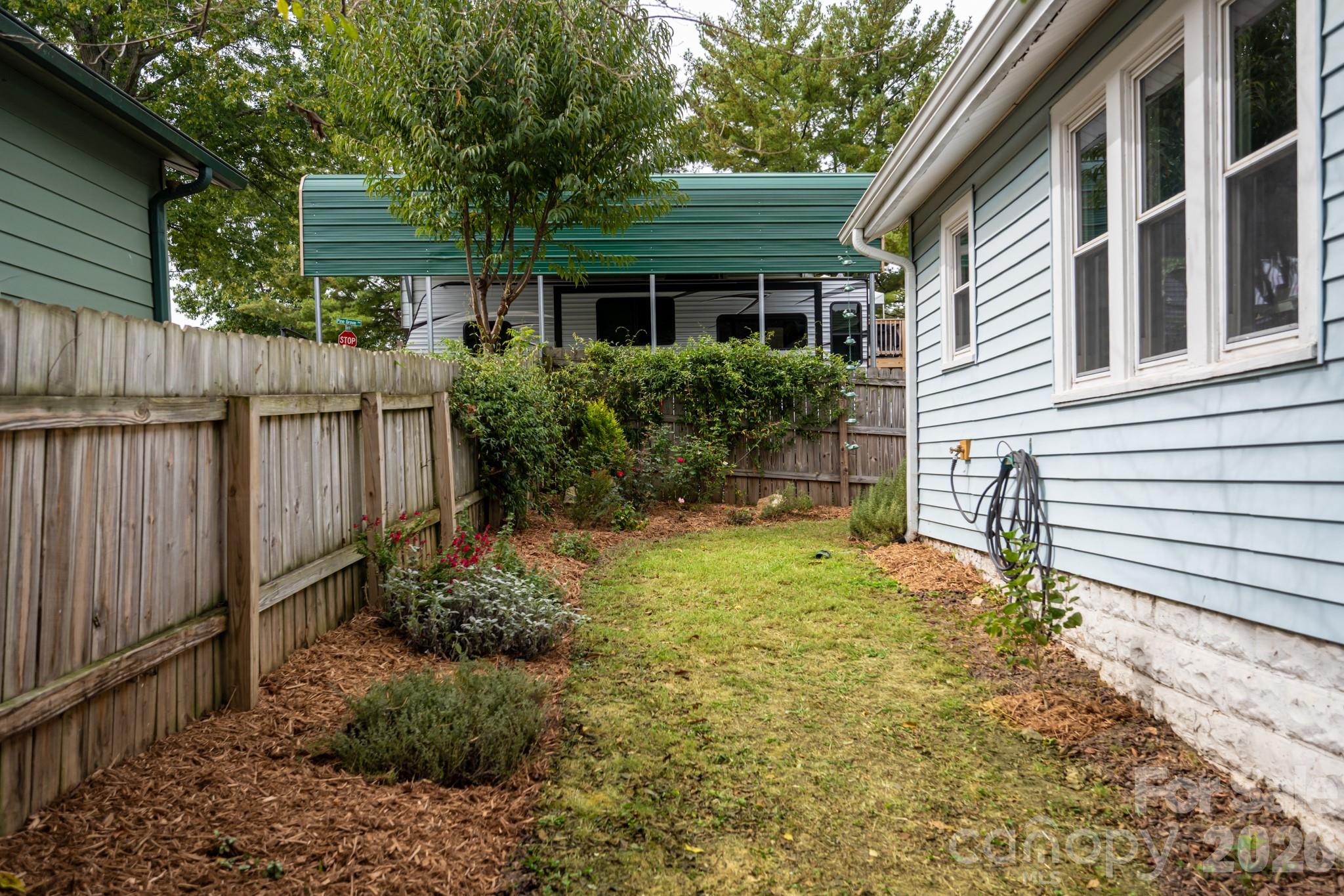 Fully fenced back yard - 45 Olive Street, Asheville