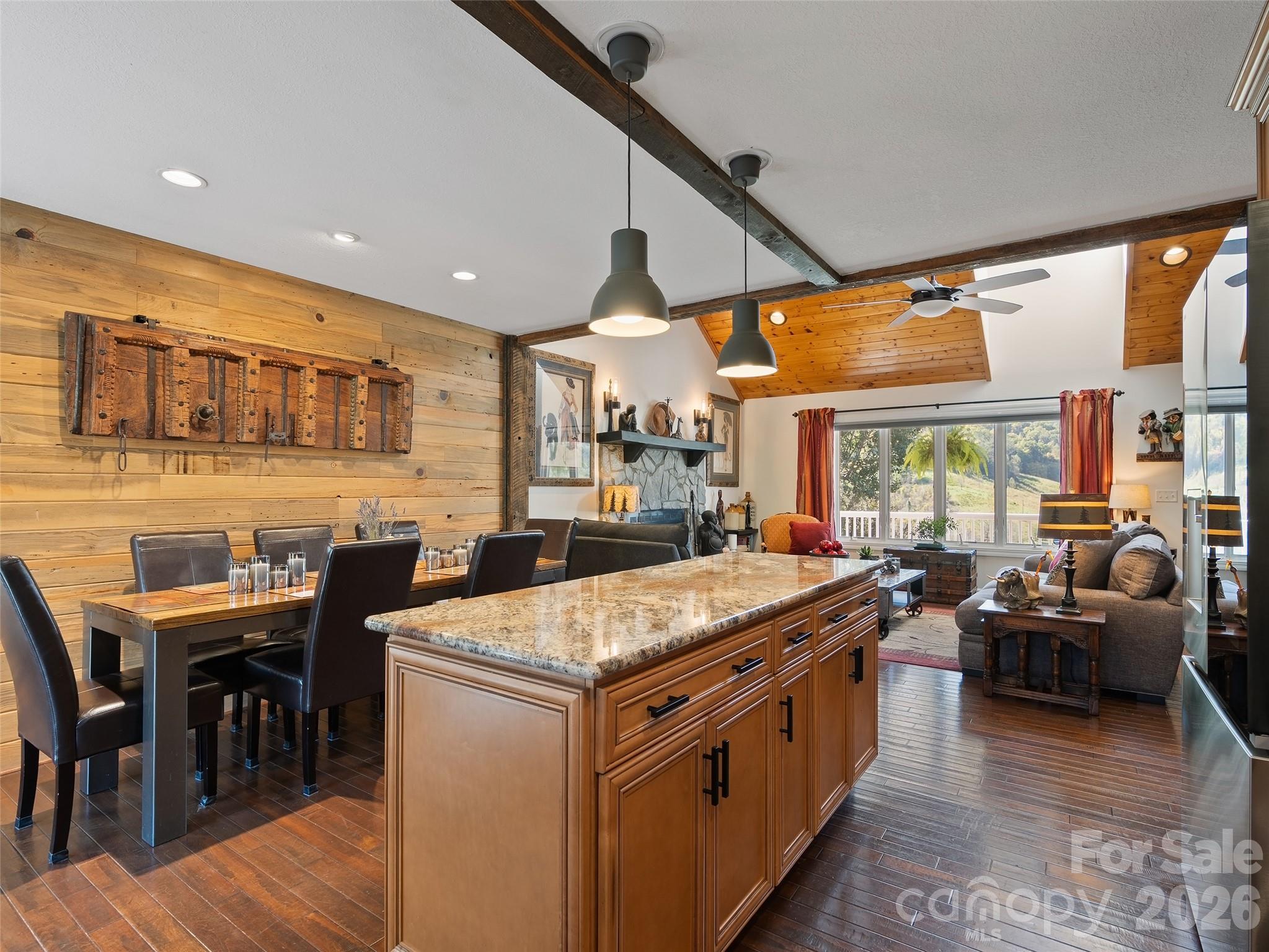 Open bright main level floor plan. - 43 Eagle Ridge, Clyde