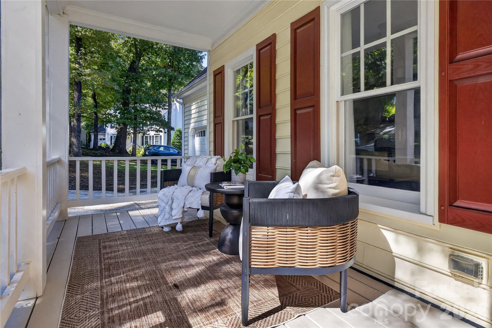 Single Family Residence at 4711 Beech Crest Place, Charlotte, photo 4 of 43