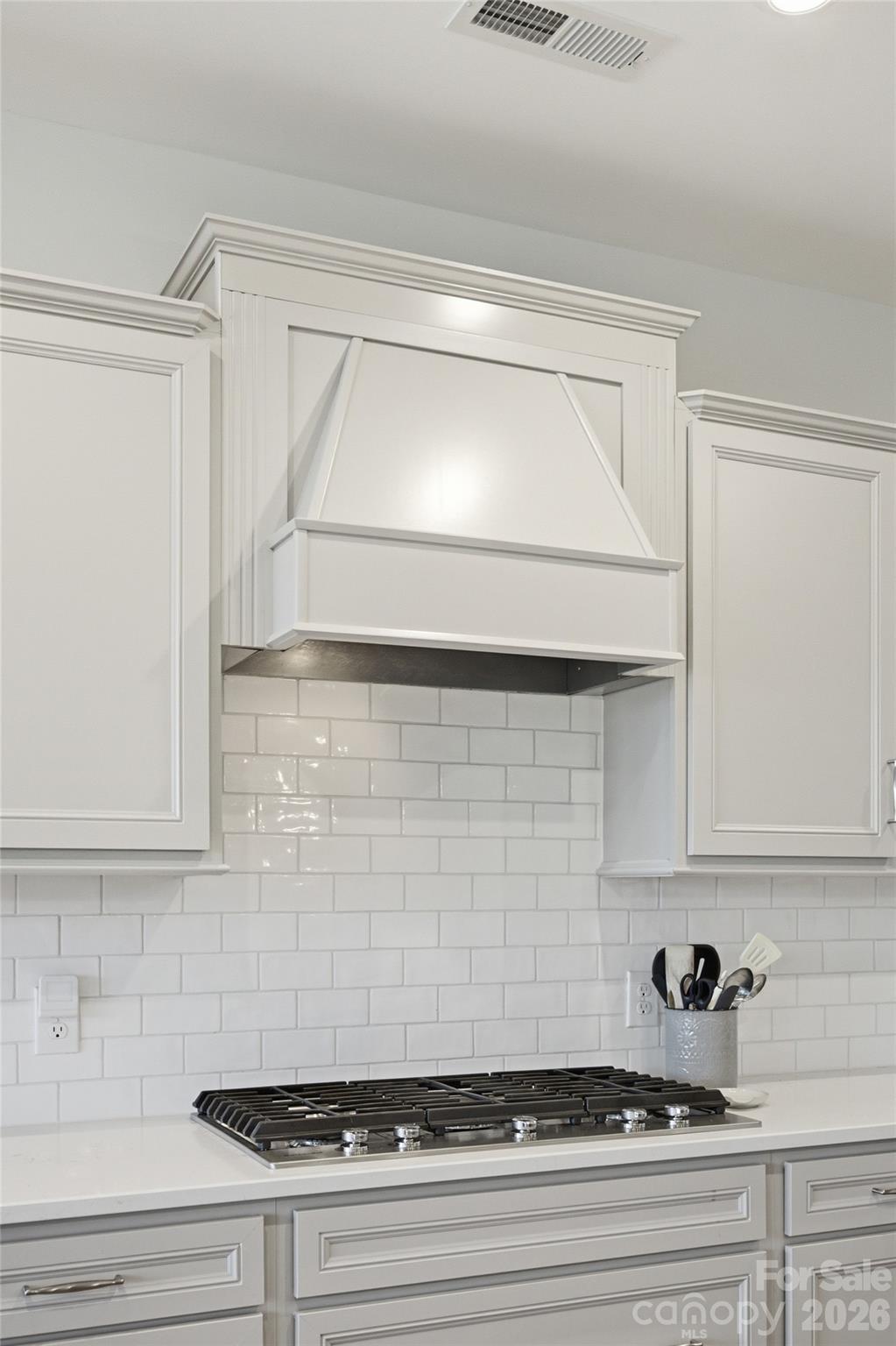 Upgraded cabinetry and trim - 13709 Berkley Avenue, Huntersville