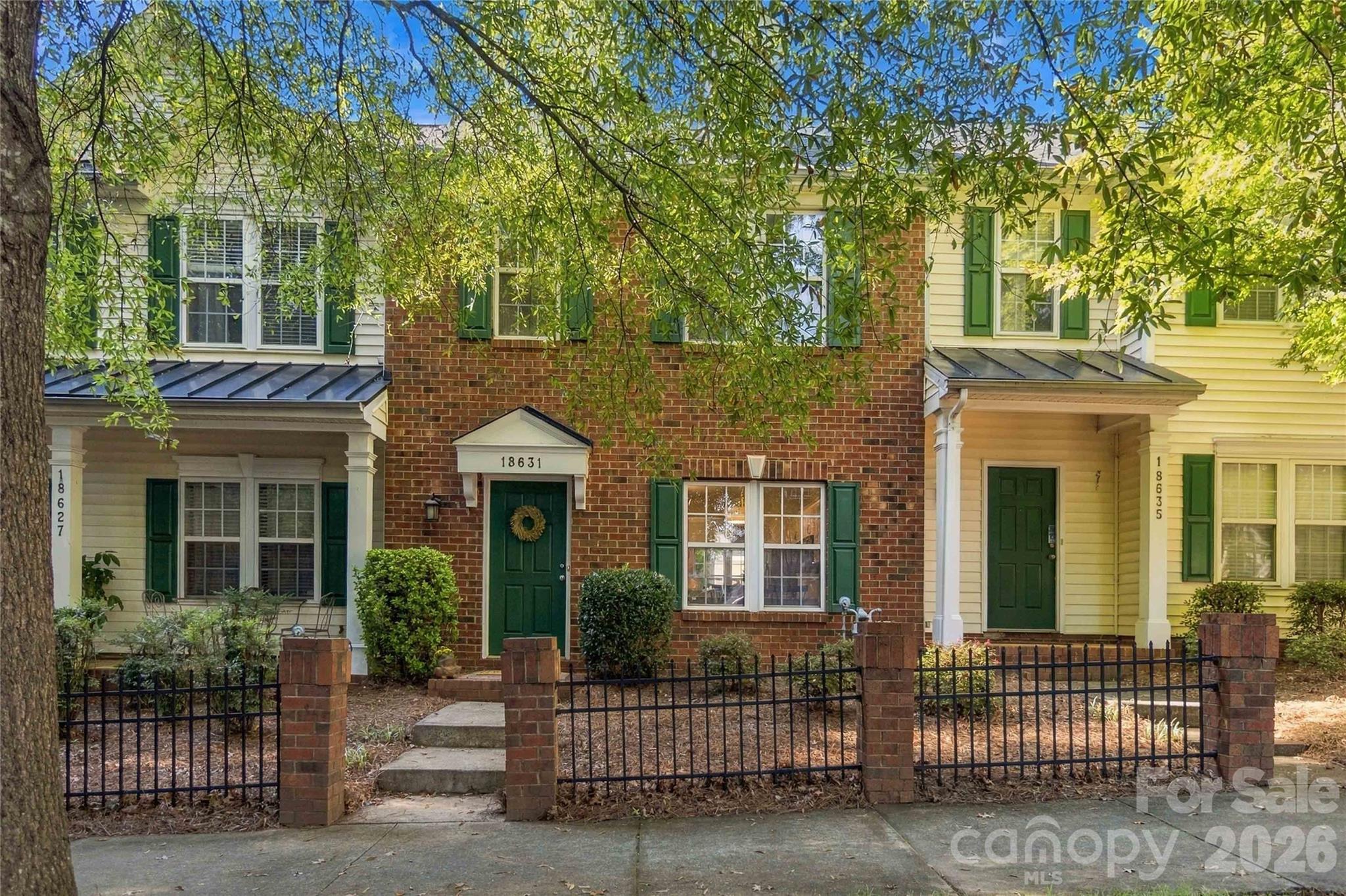 Brick front OAKHURST townhome in Cornelius. - 18631 Oakhurst Boulevard, Cornelius
