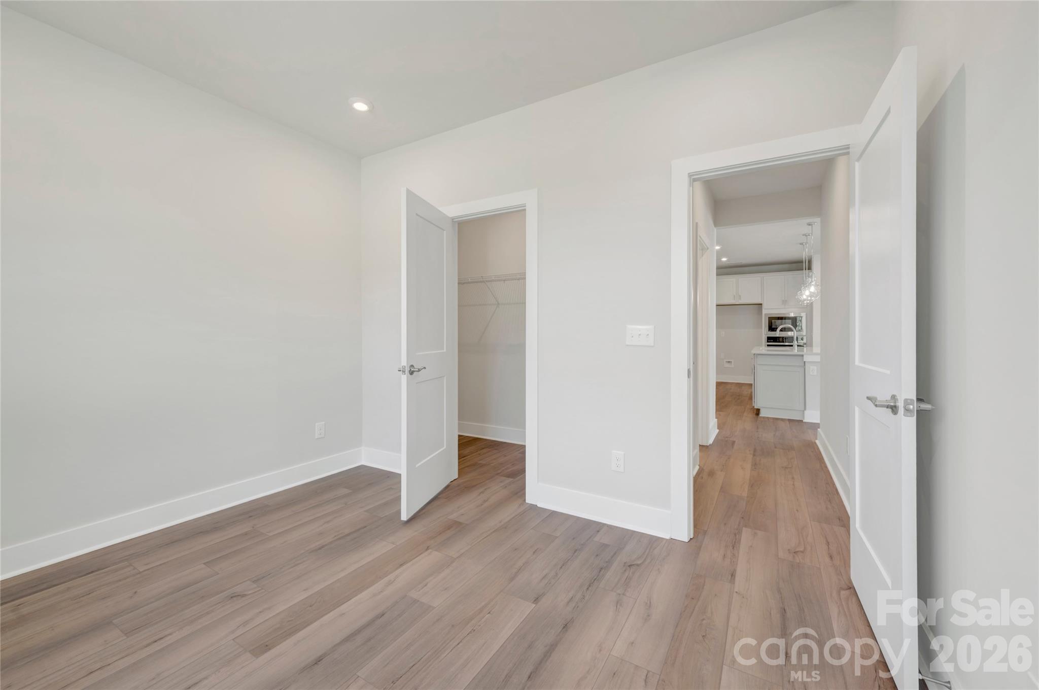 First floor bedroom - 75 Seven Oaks Landing, Belmont