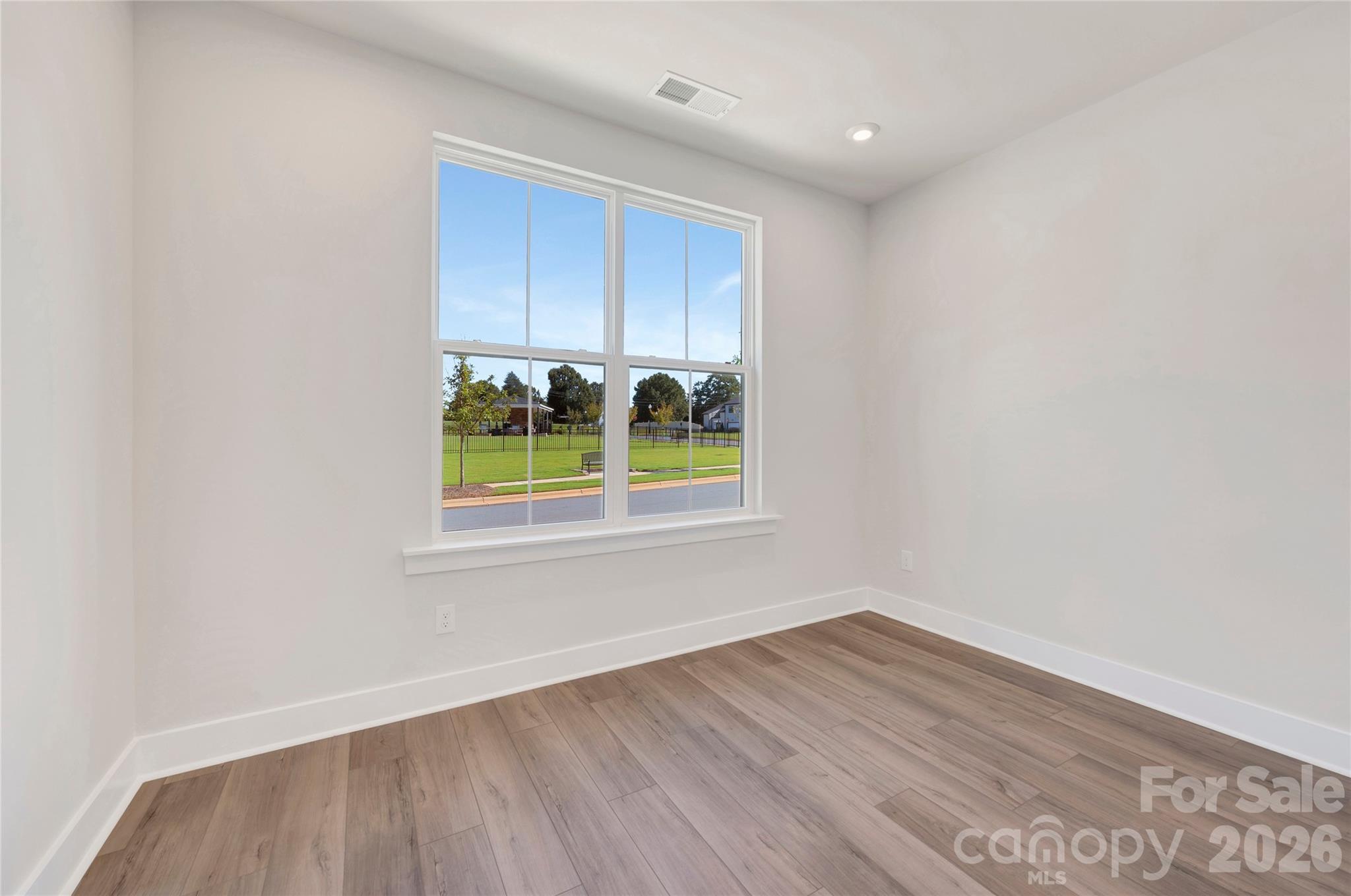 First floor bedroom - 75 Seven Oaks Landing, Belmont