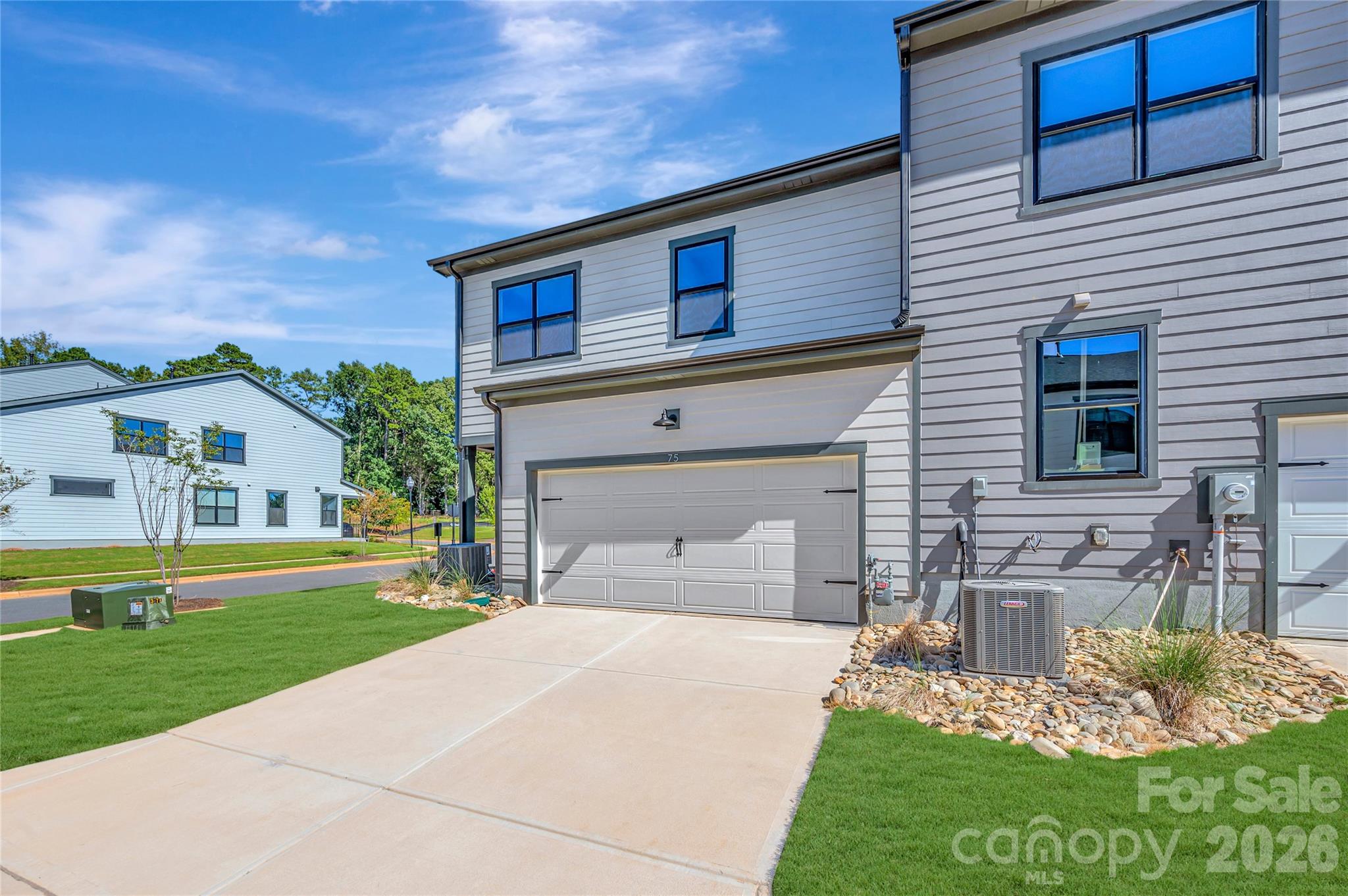 End unit townhome with 2 bay rear load garage - 75 Seven Oaks Landing, Belmont