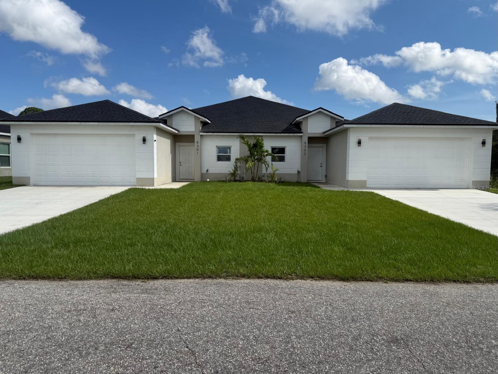 5301 - 5303 PEBBLE BEACH DR