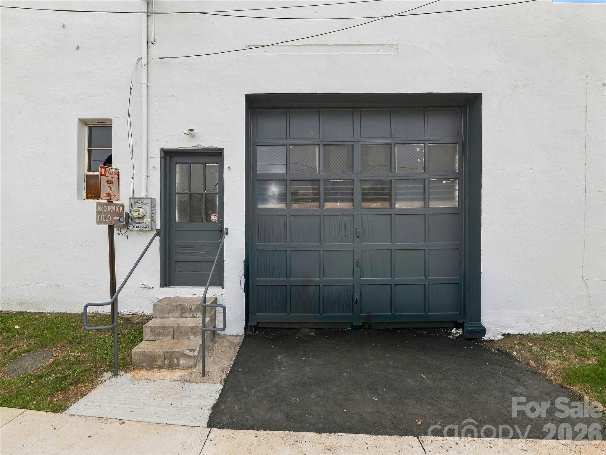 Free Standing Store at 251 Biltmore Avenue, Asheville, photo 11 of 43