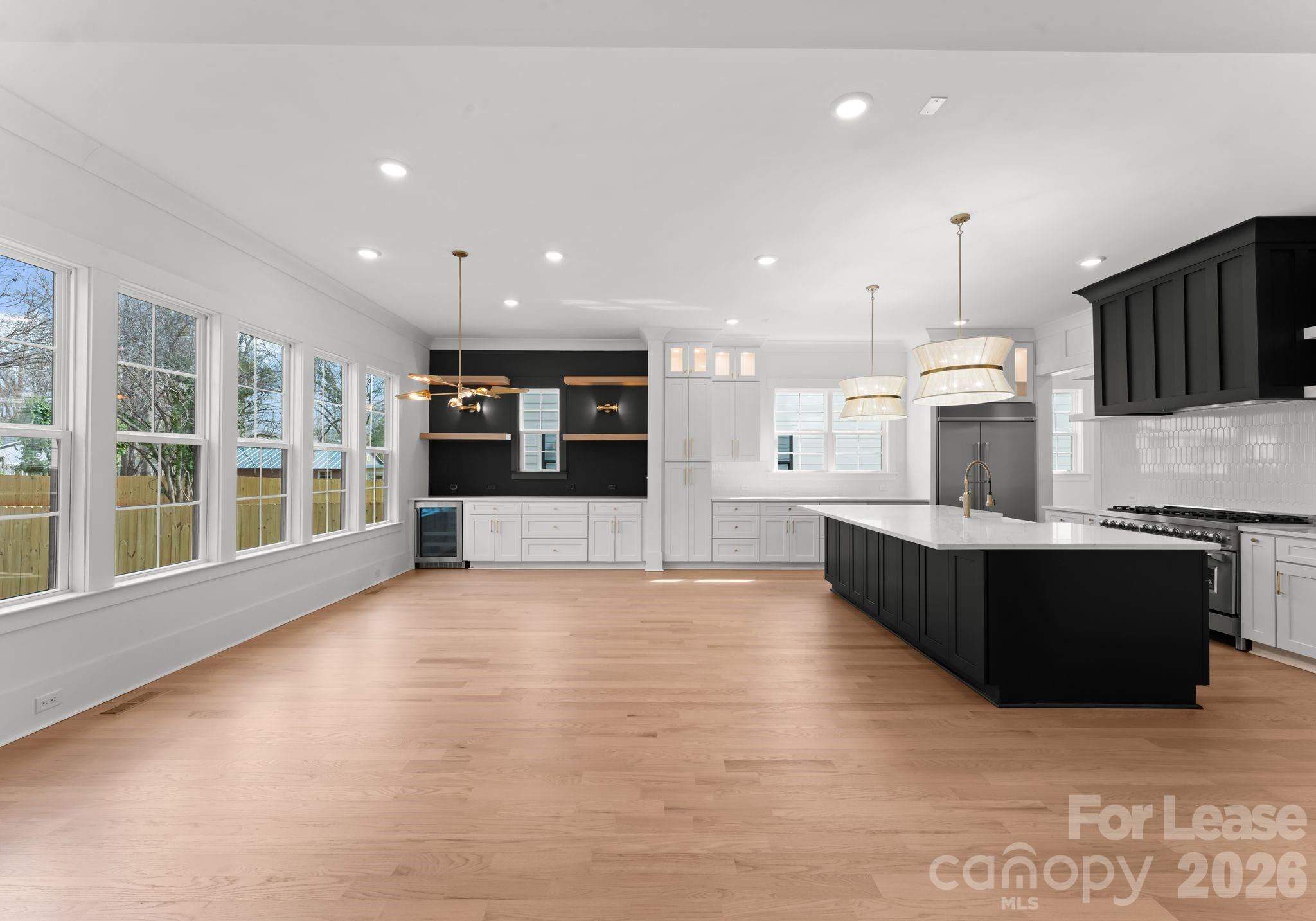Single Family Residence at 4345 Castleton Road, Charlotte, photo 8 of 44