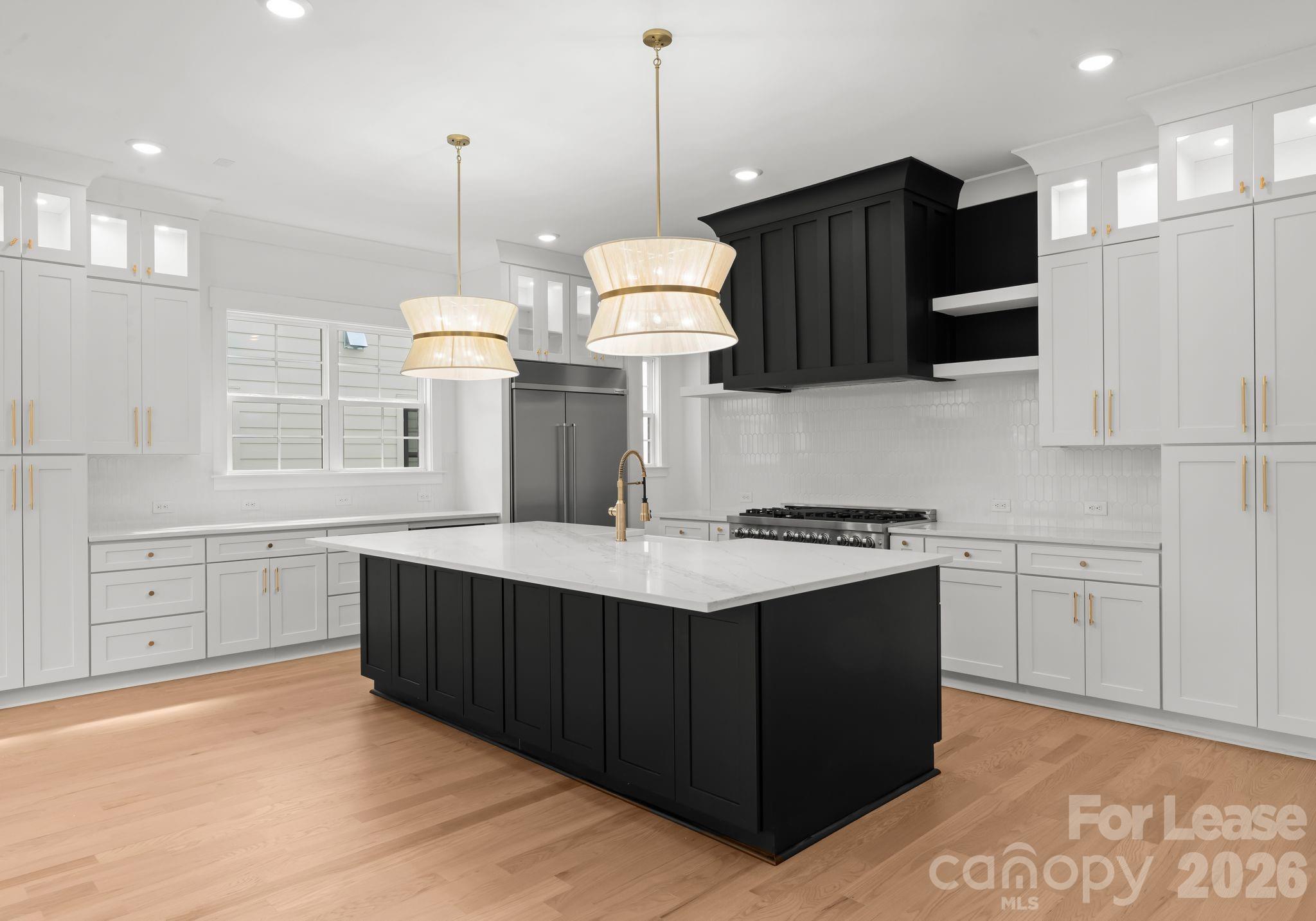 Single Family Residence at 4345 Castleton Road, Charlotte, photo 12 of 44