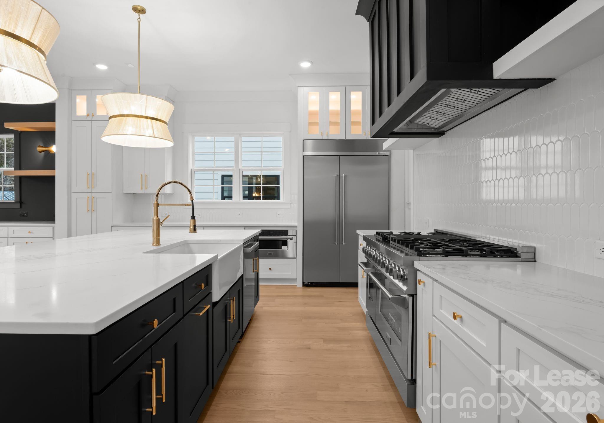 Single Family Residence at 4345 Castleton Road, Charlotte, photo 13 of 44
