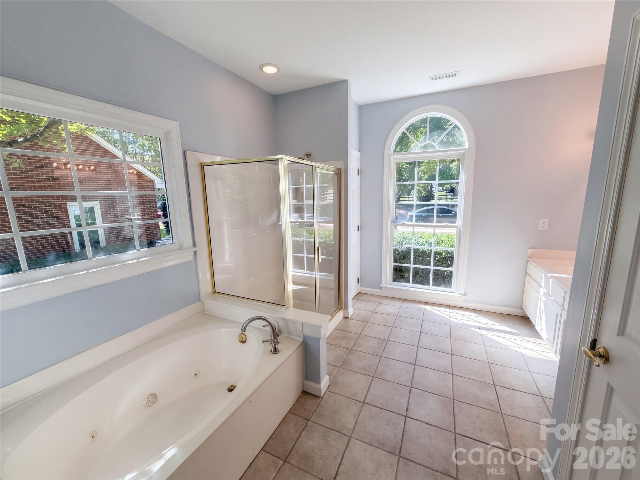 Single Family Residence at 5609 Fairvista Drive, Charlotte, photo 13 of 28