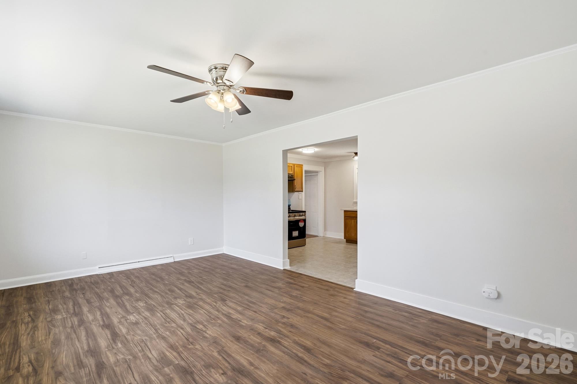 Single Family Residence at 1122 E Park Drive, Gastonia, photo 7 of 46