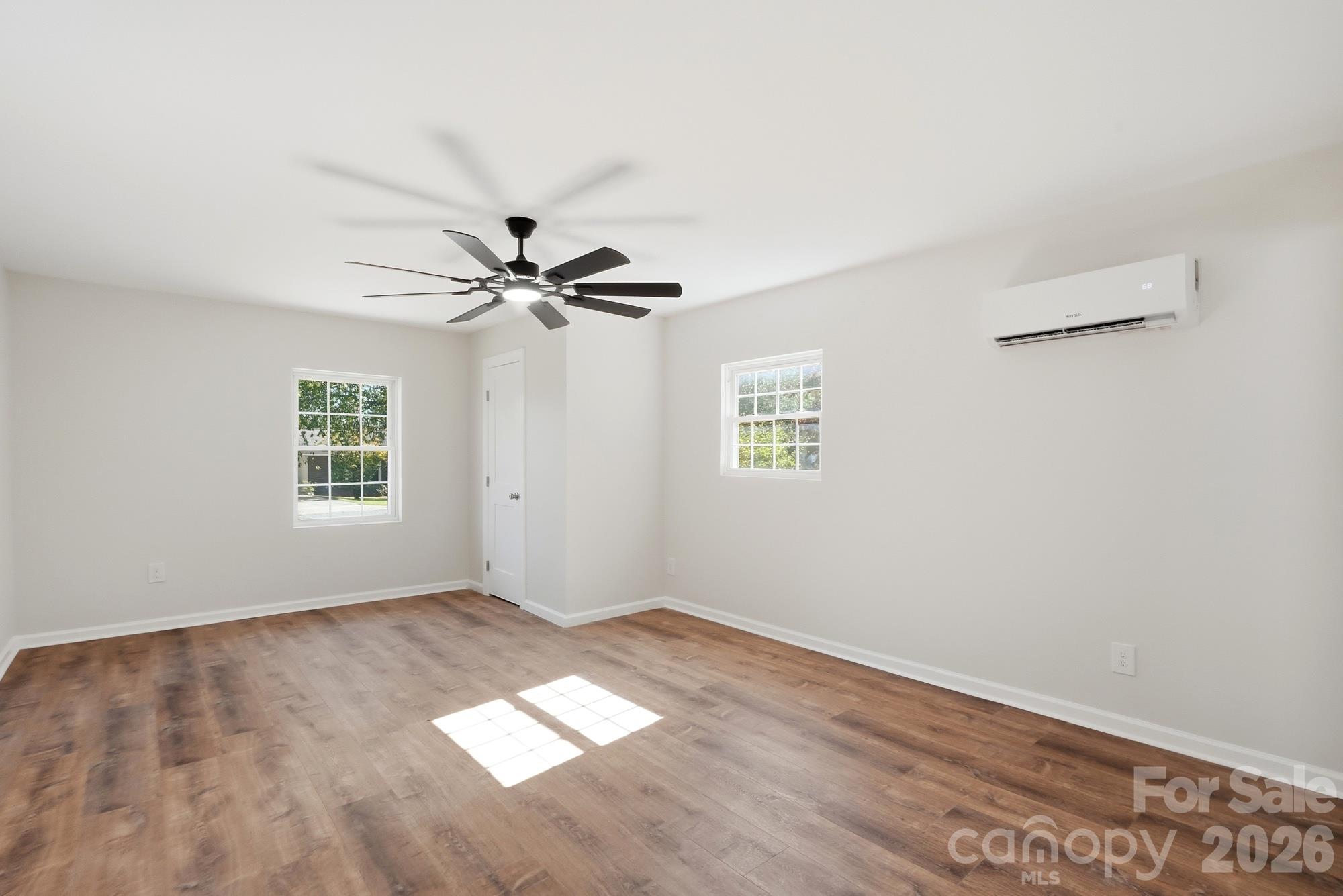 Single Family Residence at 1122 E Park Drive, Gastonia, photo 19 of 46